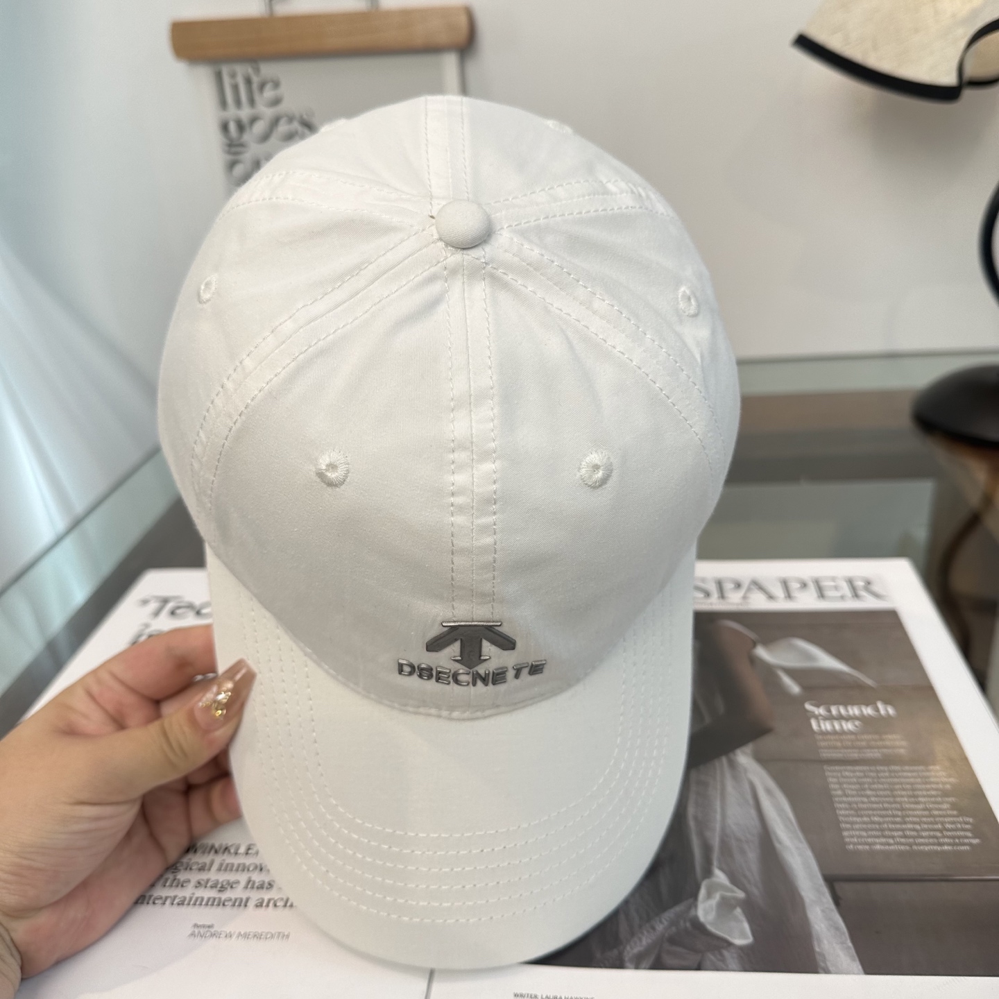 潮牌棒球帽 简单休闲风的棒球帽 减龄百搭 适配度很高！简单随性~出街拍照拗造型非常加分~男女同款 随意搭