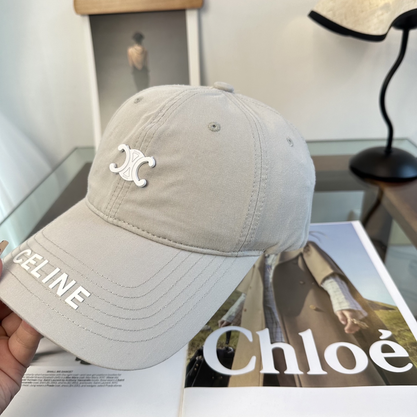 爆款CELINE（赛琳）简约明星同款最新棒球帽，时尚潮流，高端做工！每一个帽子都是用心之作！非一般的品质