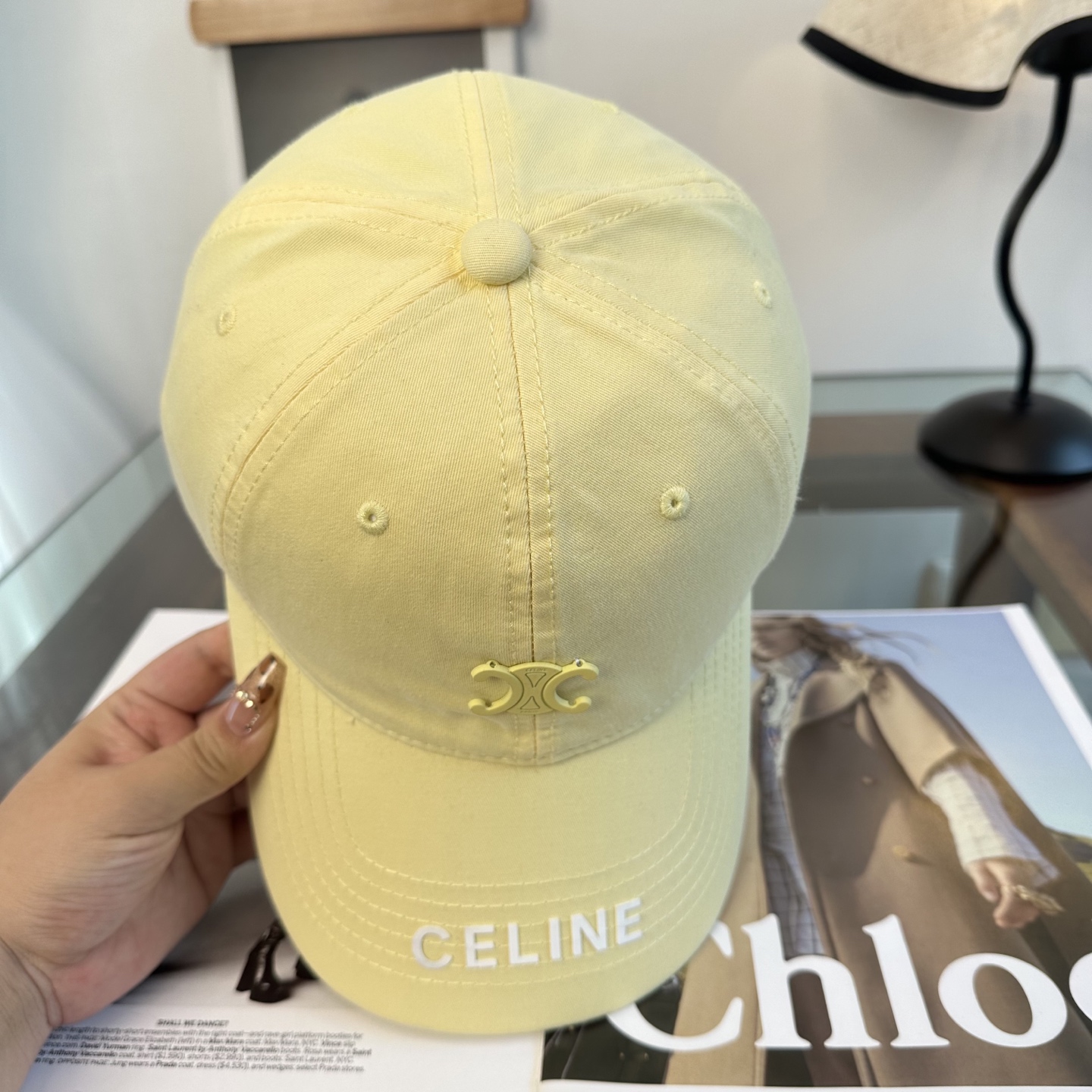 爆款CELINE（赛琳）简约明星同款最新棒球帽，时尚潮流，高端做工！每一个帽子都是用心之作！非一般的品质