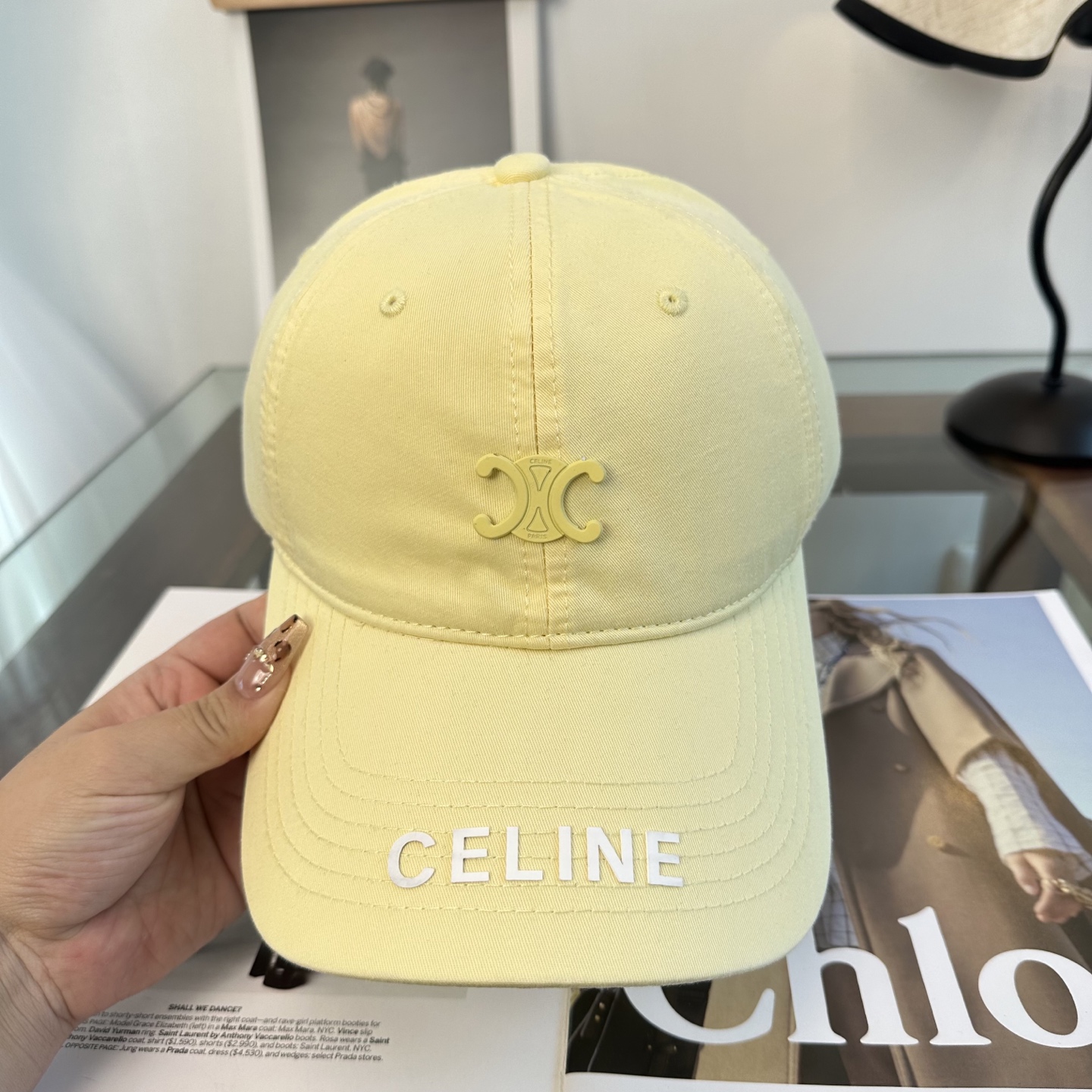 爆款CELINE（赛琳）简约明星同款最新棒球帽，时尚潮流，高端做工！每一个帽子都是用心之作！非一般的品质