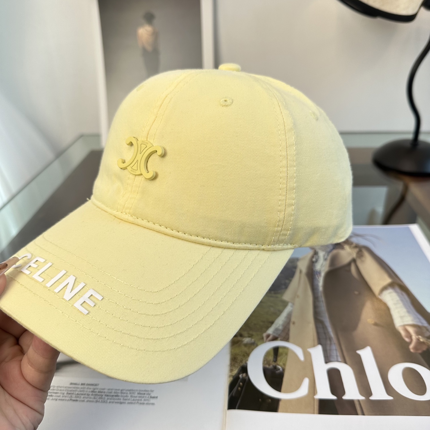 爆款CELINE（赛琳）简约明星同款最新棒球帽，时尚潮流，高端做工！每一个帽子都是用心之作！非一般的品质