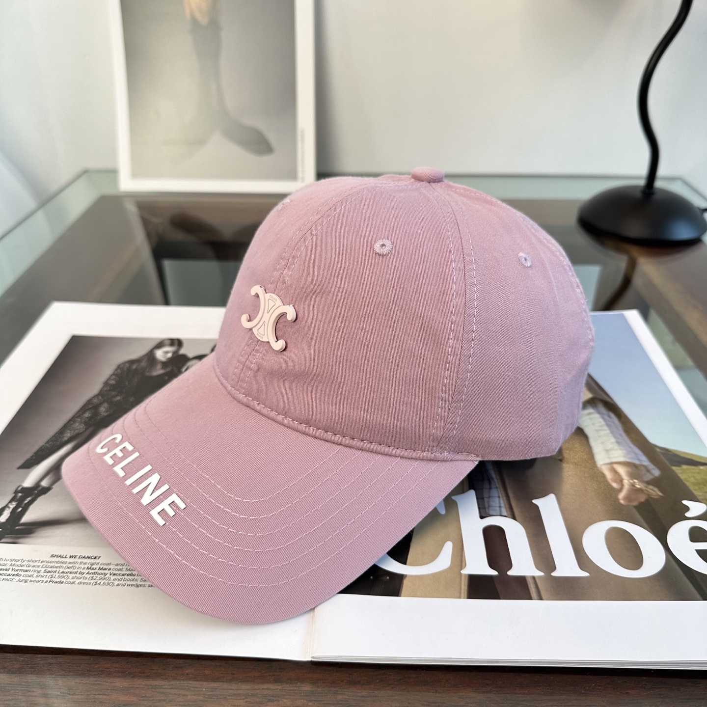 爆款CELINE（赛琳）简约明星同款最新棒球帽，时尚潮流，高端做工！每一个帽子都是用心之作！非一般的品质