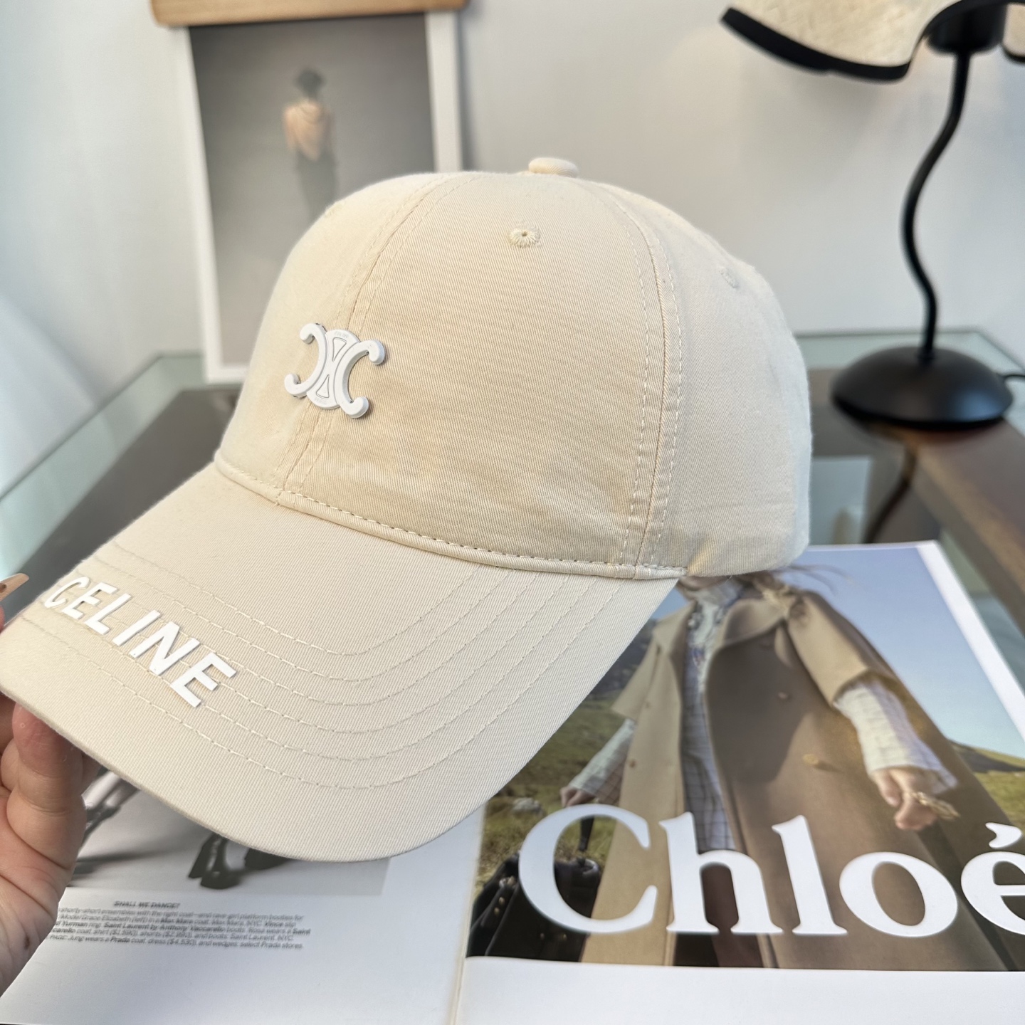爆款CELINE（赛琳）简约明星同款最新棒球帽，时尚潮流，高端做工！每一个帽子都是用心之作！非一般的品质
