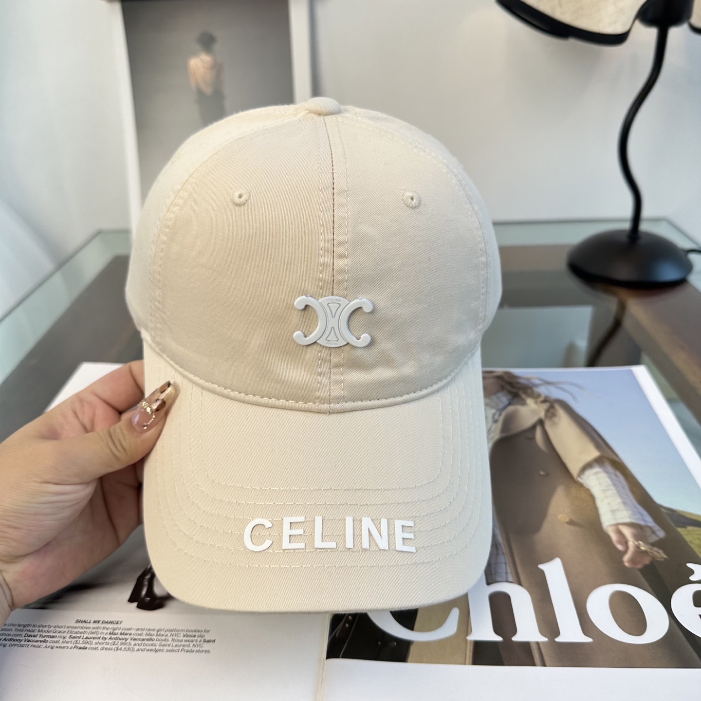 爆款CELINE（赛琳）简约明星同款最新棒球帽，时尚潮流，高端做工！每一个帽子都是用心之作！非一般的品质