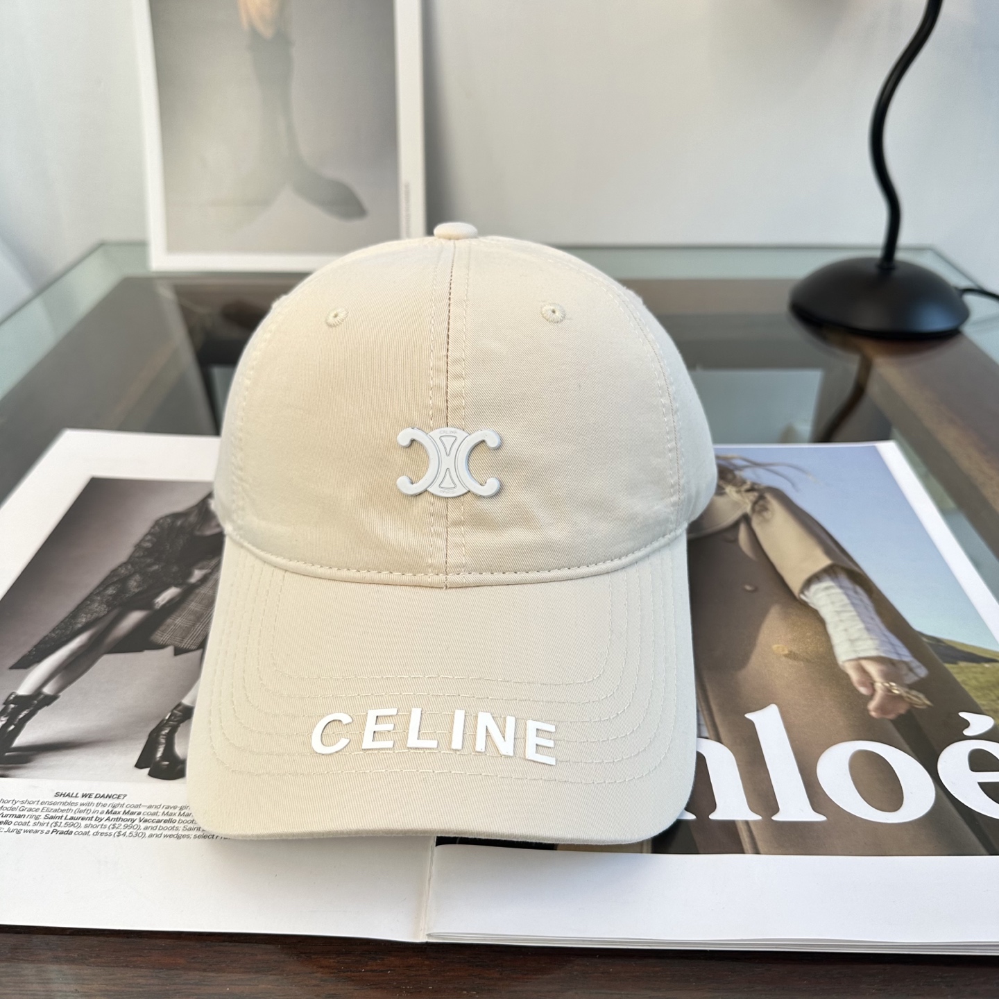 爆款CELINE（赛琳）简约明星同款最新棒球帽，时尚潮流，高端做工！每一个帽子都是用心之作！非一般的品质