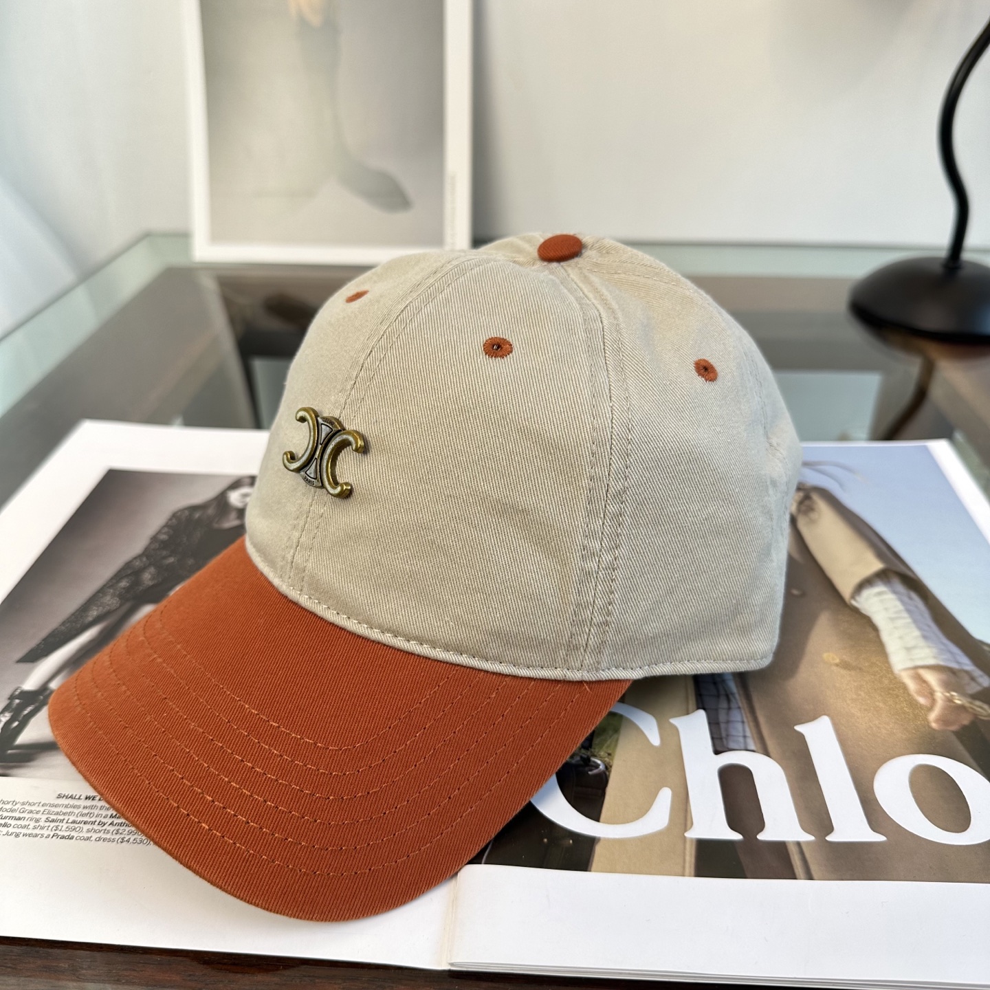 爆款CELINE（赛琳）简约明星同款最新棒球帽，时尚潮流，高端做工！每一个帽子都是用心之作！非一般的品质