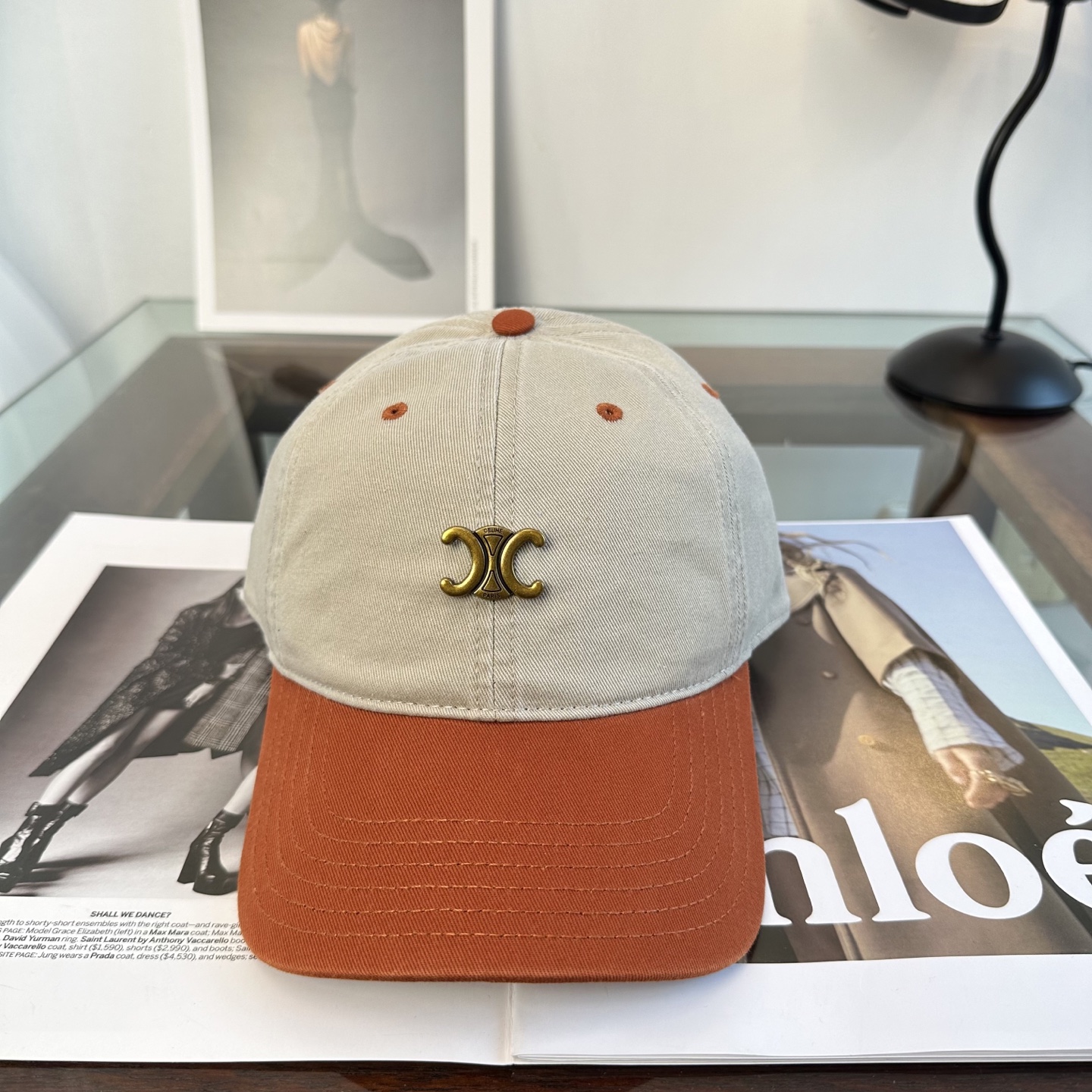 爆款CELINE（赛琳）简约明星同款最新棒球帽，时尚潮流，高端做工！每一个帽子都是用心之作！非一般的品质