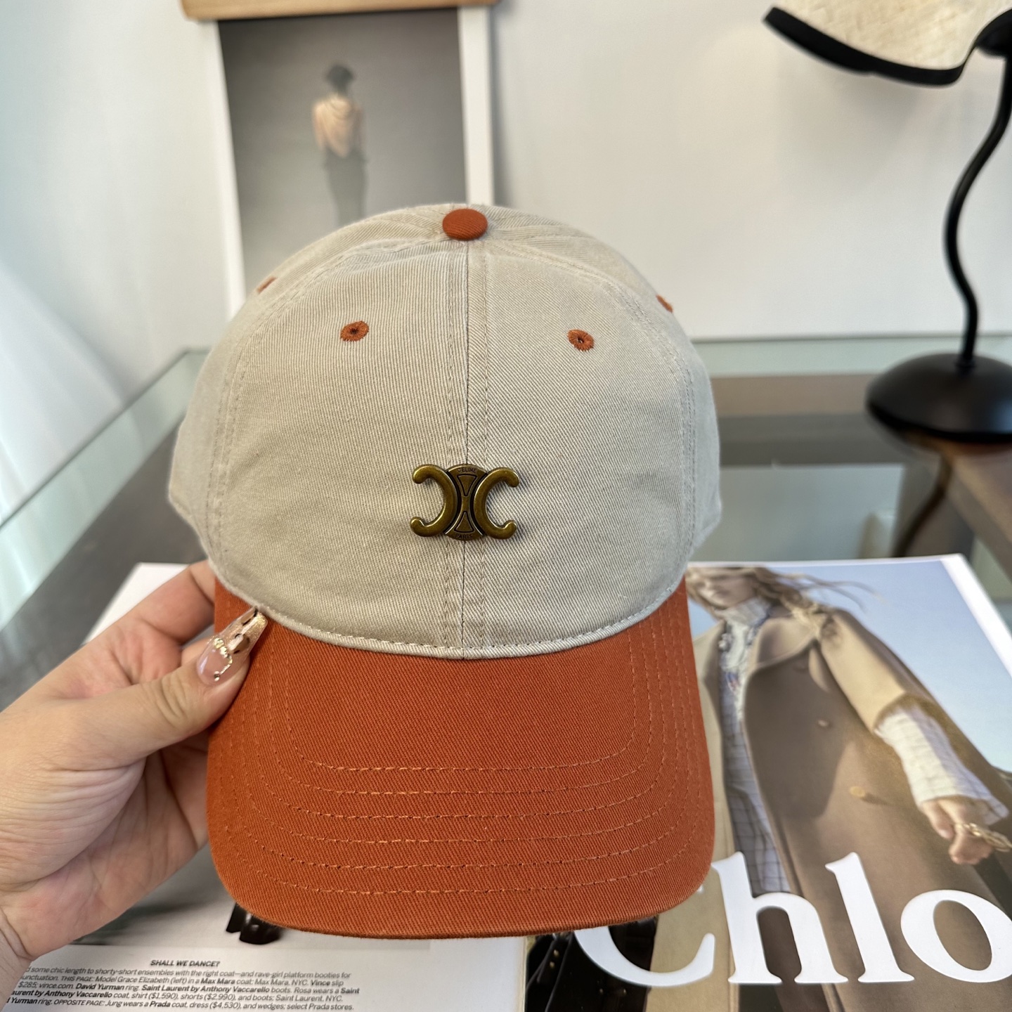 爆款CELINE（赛琳）简约明星同款最新棒球帽，时尚潮流，高端做工！每一个帽子都是用心之作！非一般的品质