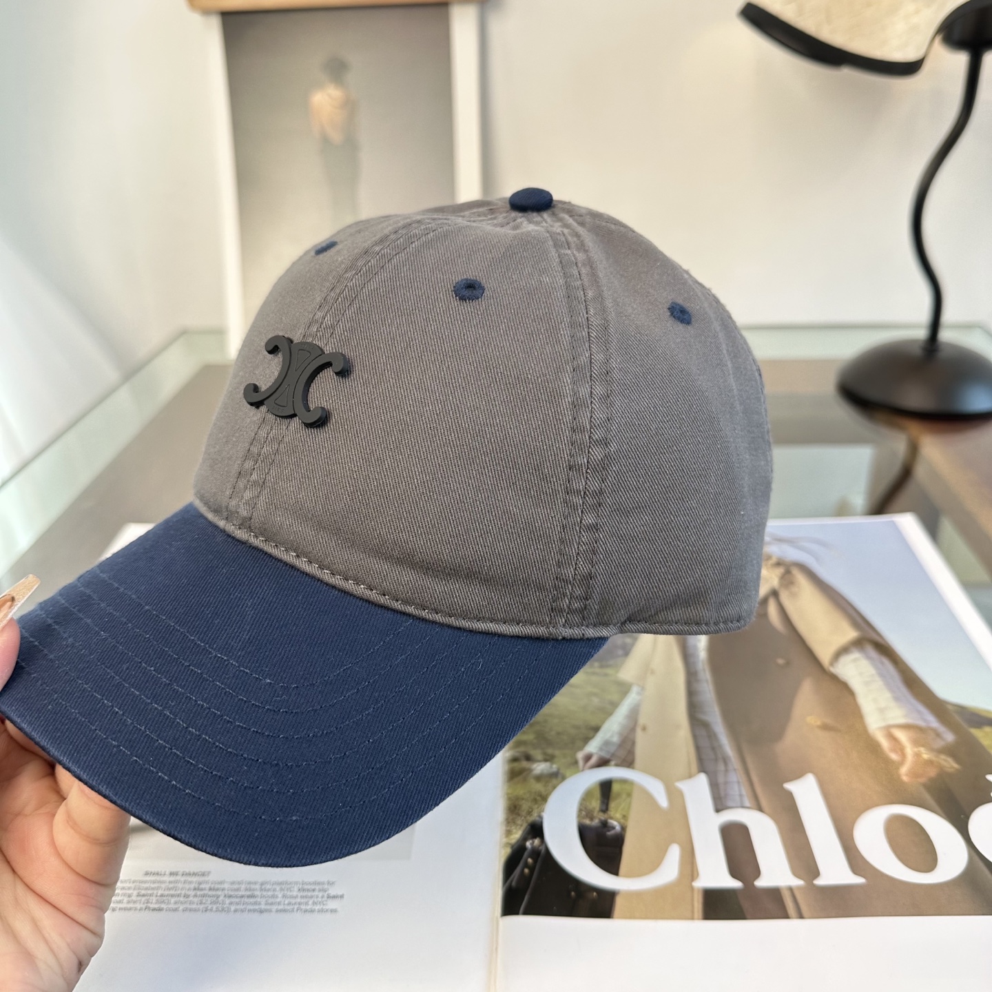 爆款CELINE（赛琳）简约明星同款最新棒球帽，时尚潮流，高端做工！每一个帽子都是用心之作！非一般的品质
