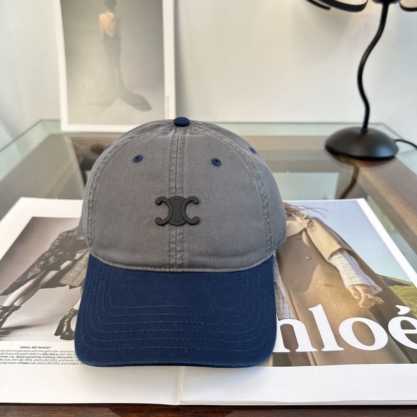 爆款CELINE（赛琳）简约明星同款最新棒球帽，时尚潮流，高端做工！每一个帽子都是用心之作！非一般的品质
