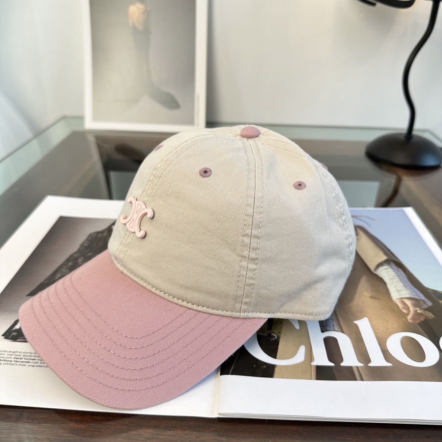 爆款CELINE（赛琳）简约明星同款最新棒球帽，时尚潮流，高端做工！每一个帽子都是用心之作！非一般的品质