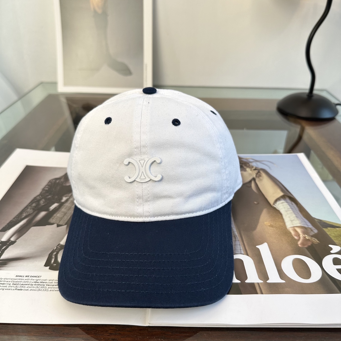 爆款CELINE（赛琳）简约明星同款最新棒球帽，时尚潮流，高端做工！每一个帽子都是用心之作！非一般的品质