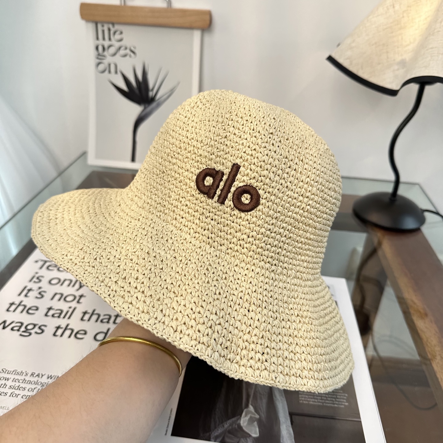 alo 阿洛 新款拉菲草帽，纯手工钩织，产量极少，重工打造，专柜同款，头围57cm