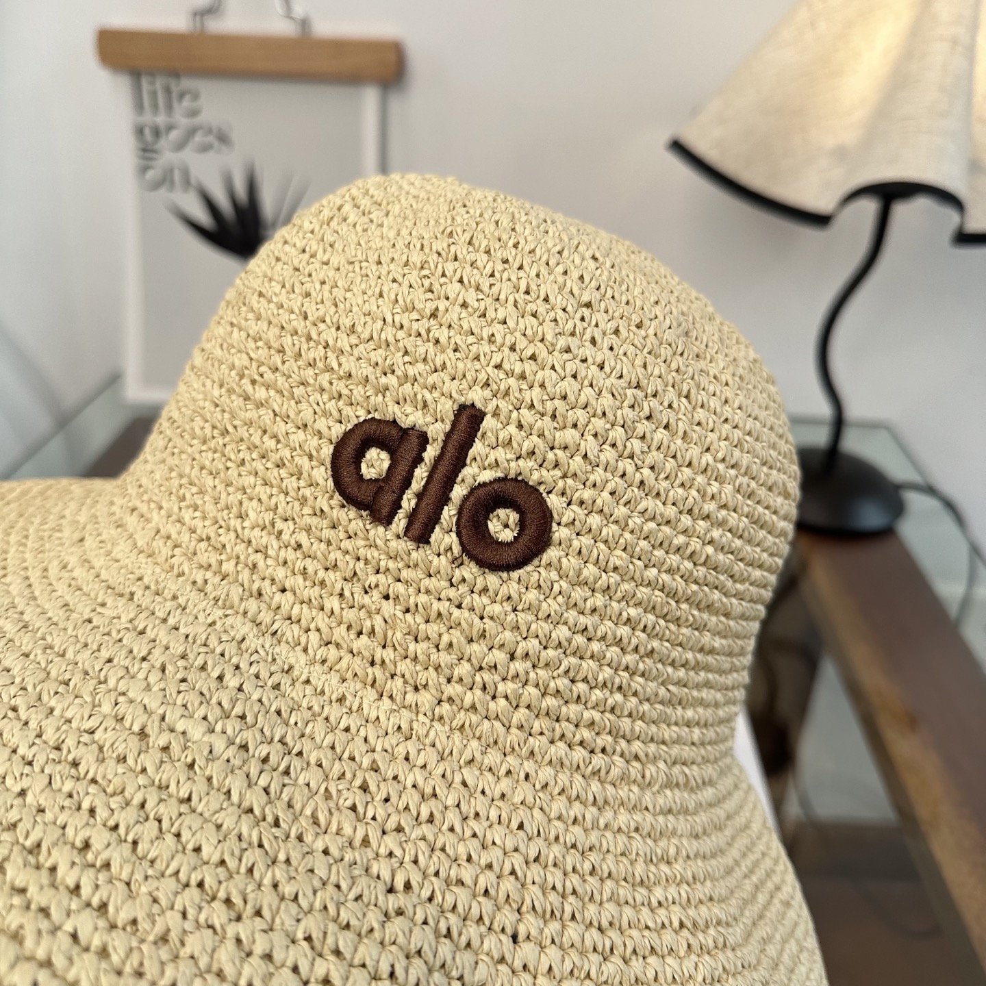 alo 阿洛 新款拉菲草帽，纯手工钩织，产量极少，重工打造，专柜同款，头围57cm