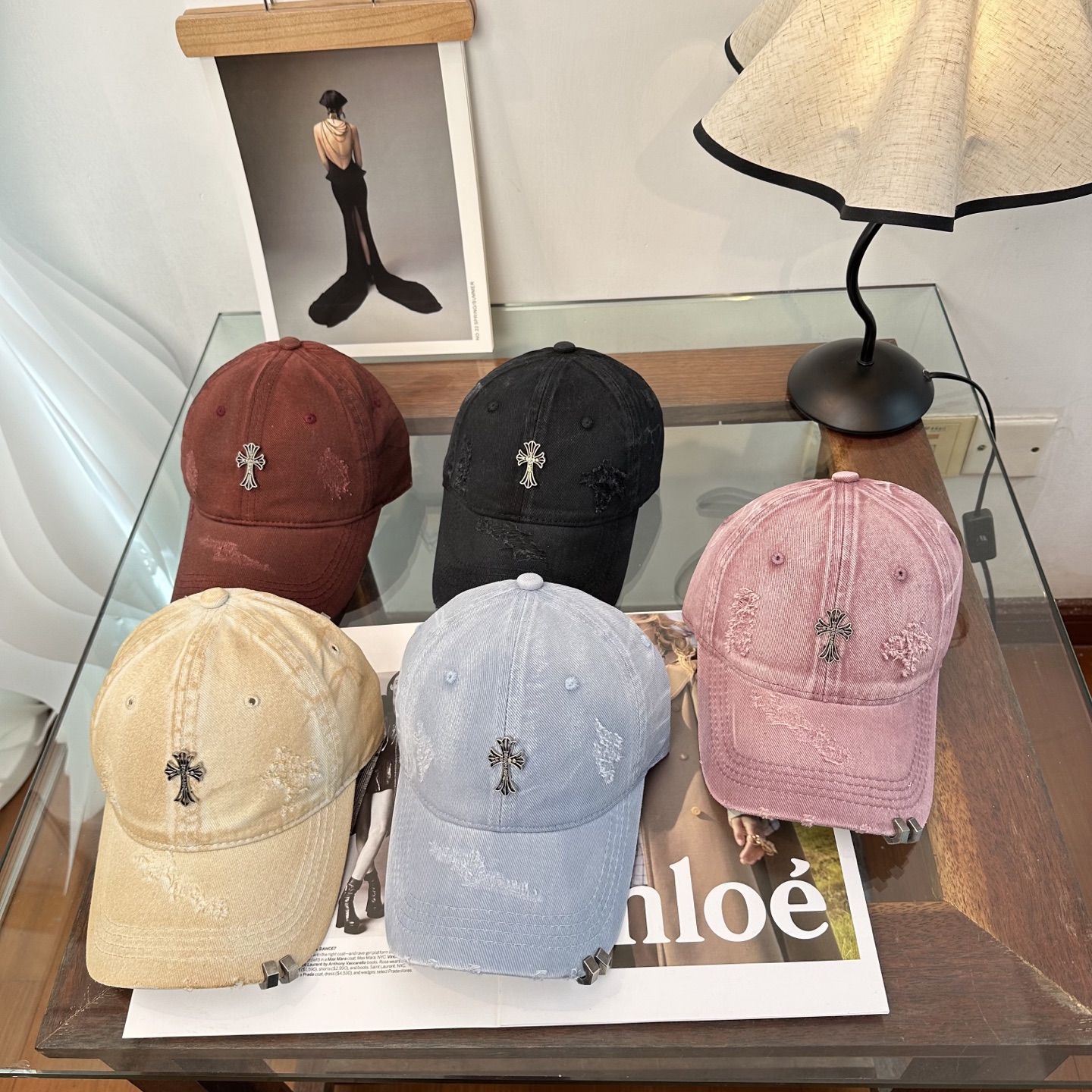 Chrome Hearts Chrome hearts 克罗心 新款十字架 高品质棒球帽，高端定制版 博主同款 墙裂推荐 质量巨好 谁戴谁 ~