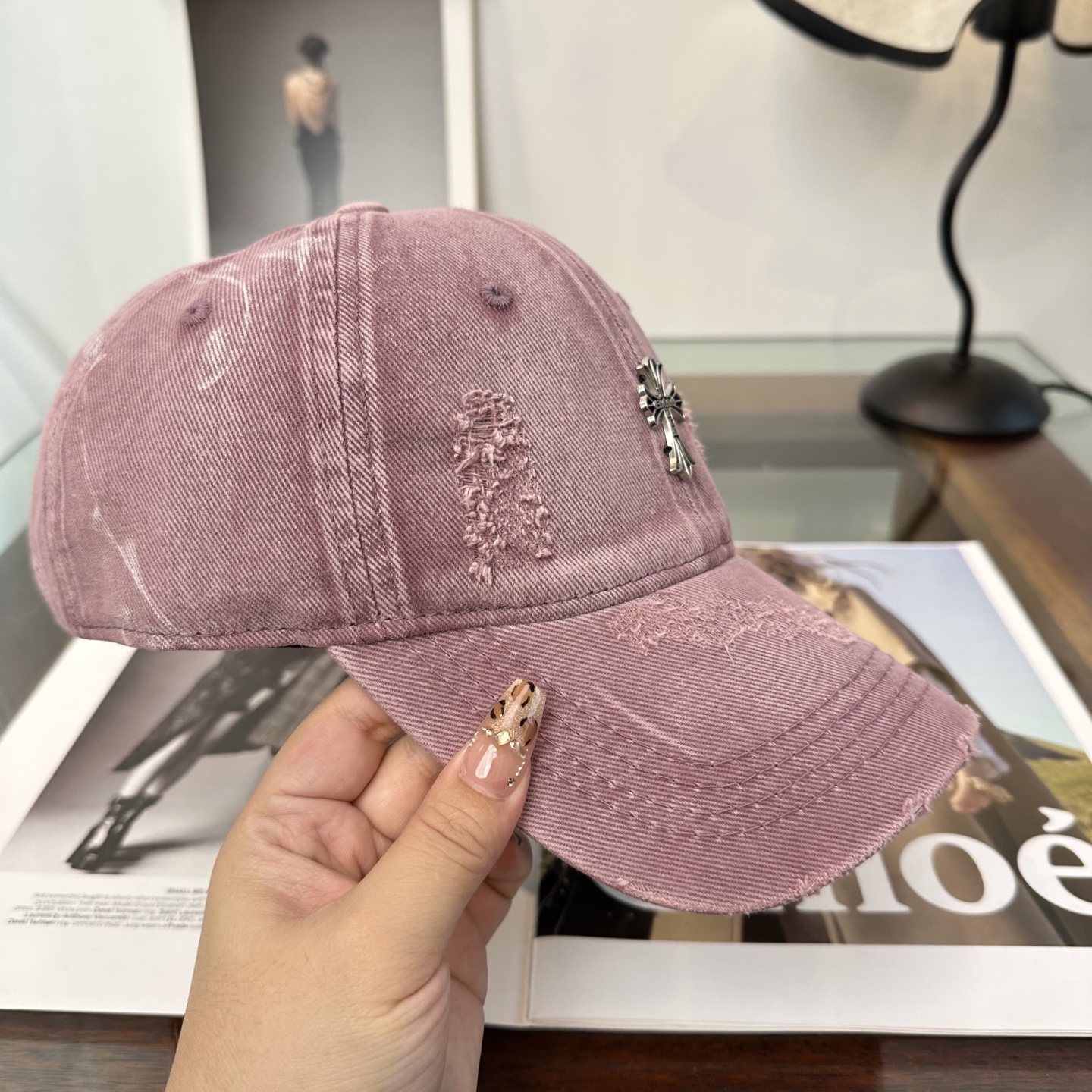 Chrome hearts 克罗心 新款十字架 高品质棒球帽，高端定制版！网红时尚博主同款！墙裂推荐！质量巨好！谁戴谁好