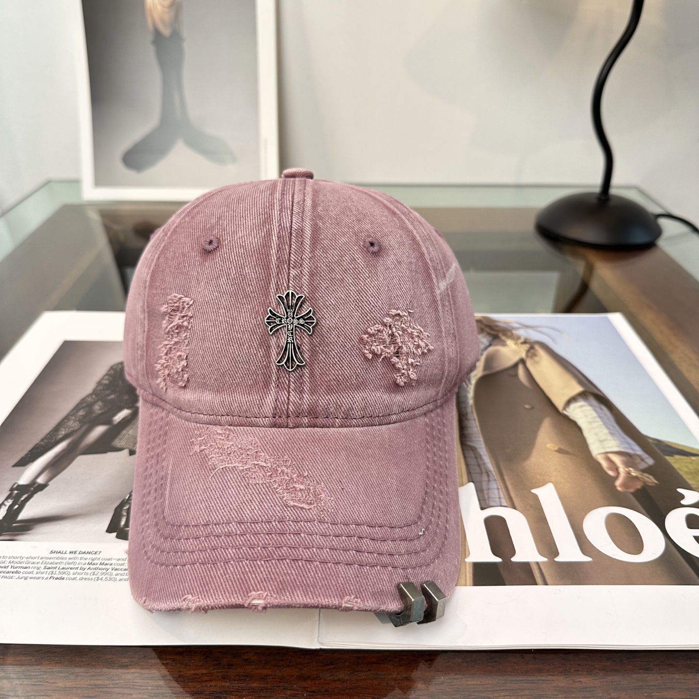 Chrome Hearts Chrome hearts 克罗心 新款十字架 高品质棒球帽，高端定制版 博主同款 墙裂推荐 质量巨好 谁戴谁 ~