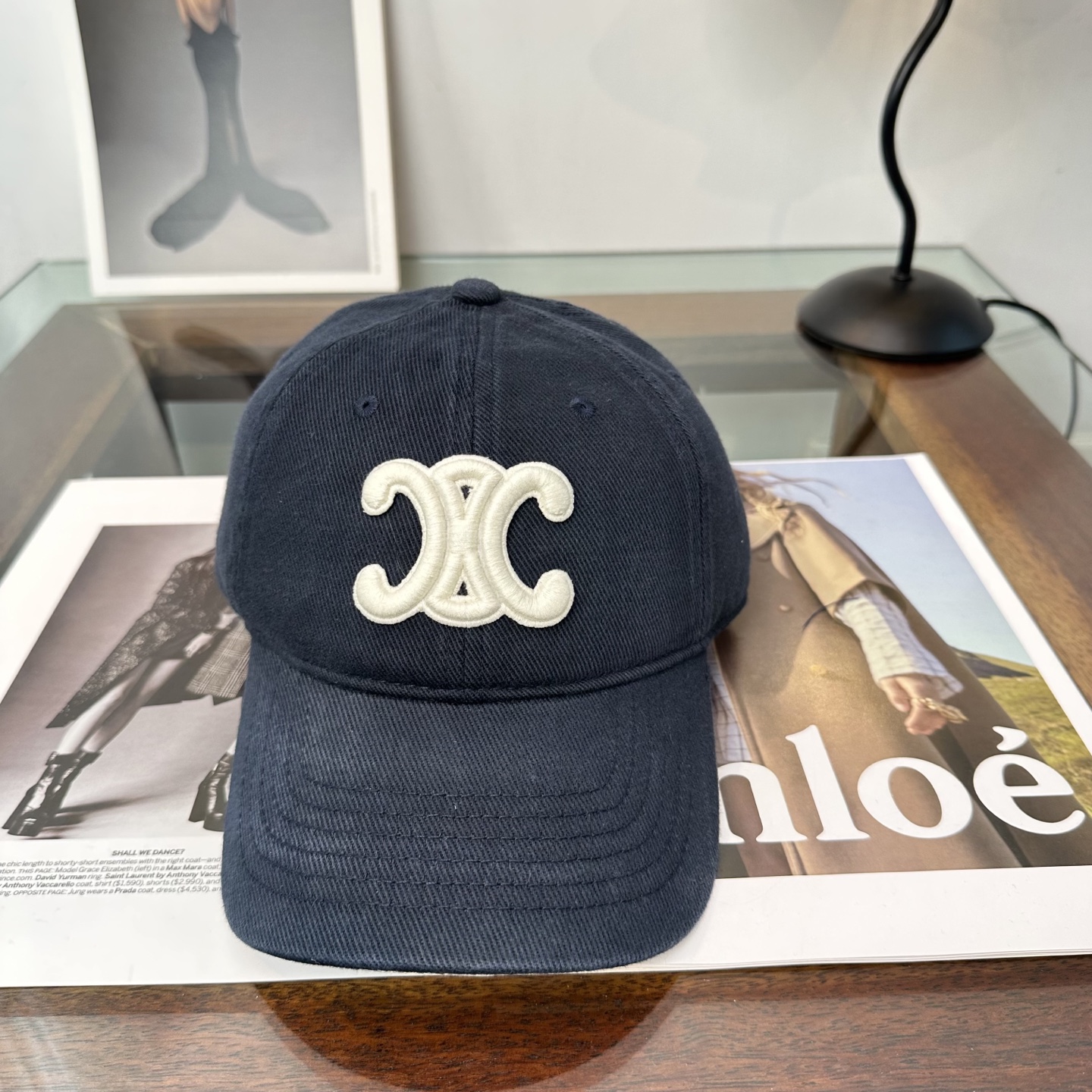 爆款CELINE（赛琳）简约明星同款最新棒球帽，时尚潮流，高端做工！每一个帽子都是用心之作！非一般的品质