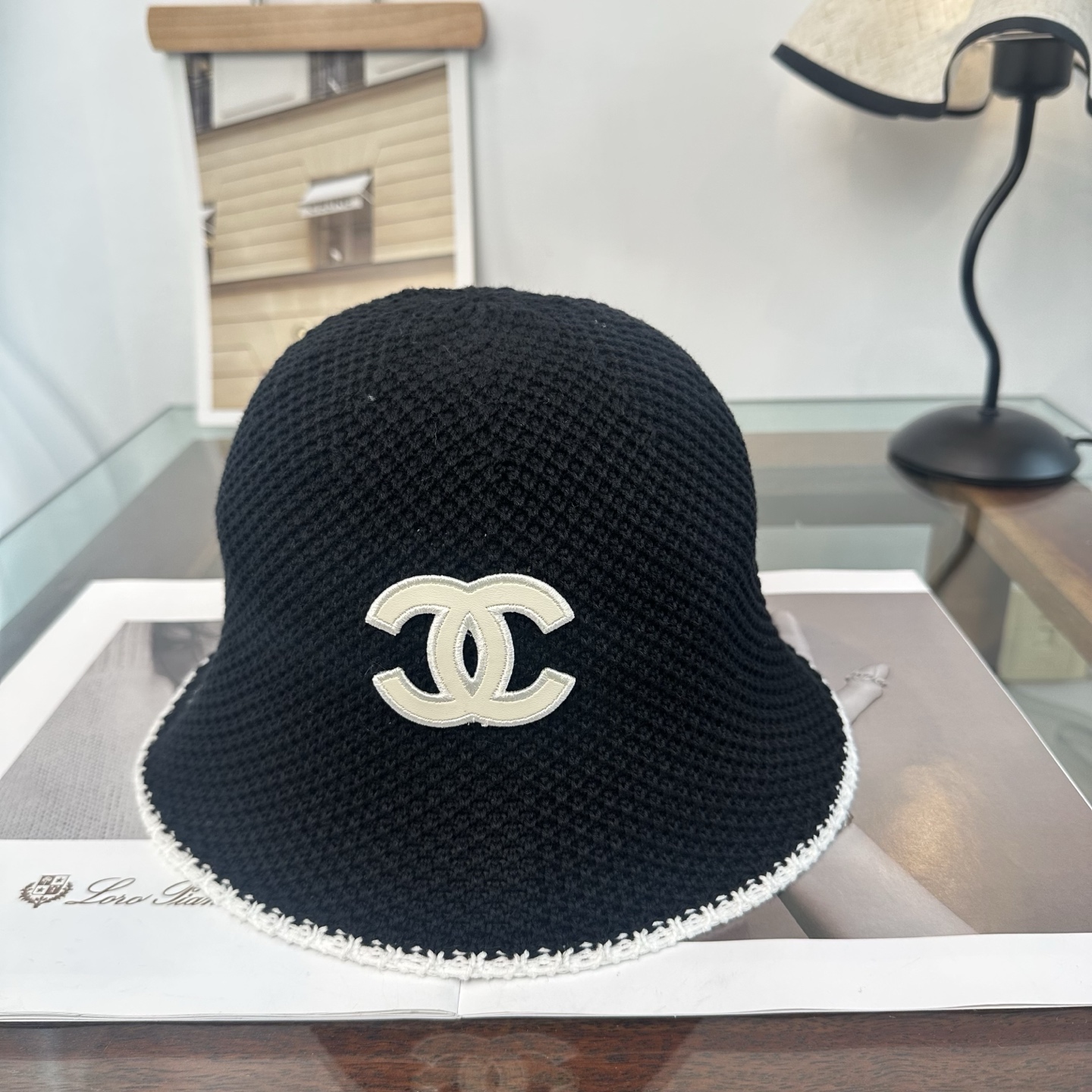 Chanel 渔夫帽 让兼顾时尚和遮阳的简约桶帽出游拍照📷拗造型必备敲显脸小