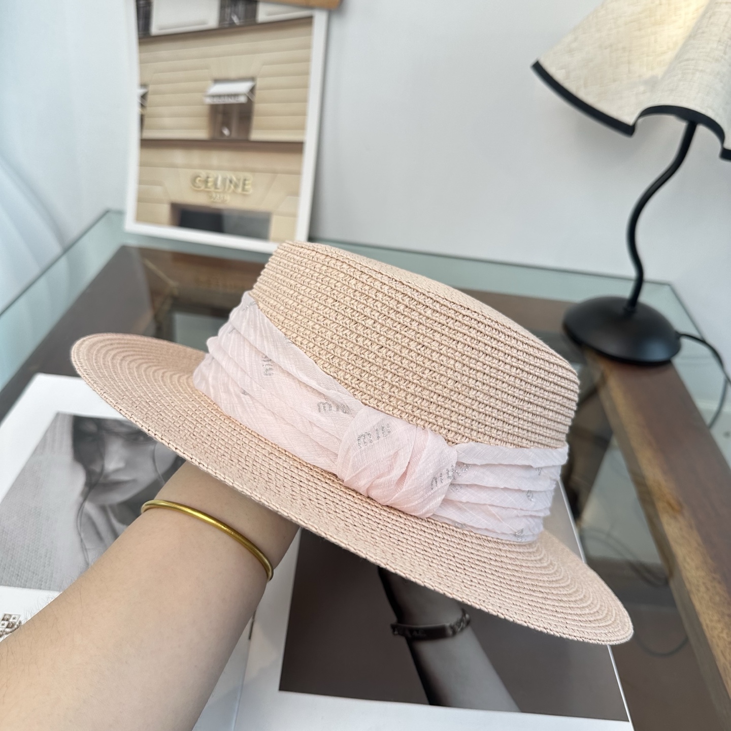 miumiu缪缪 2026新款平顶草帽 夏天海边首选～新款材质编织而成～质感满分💯