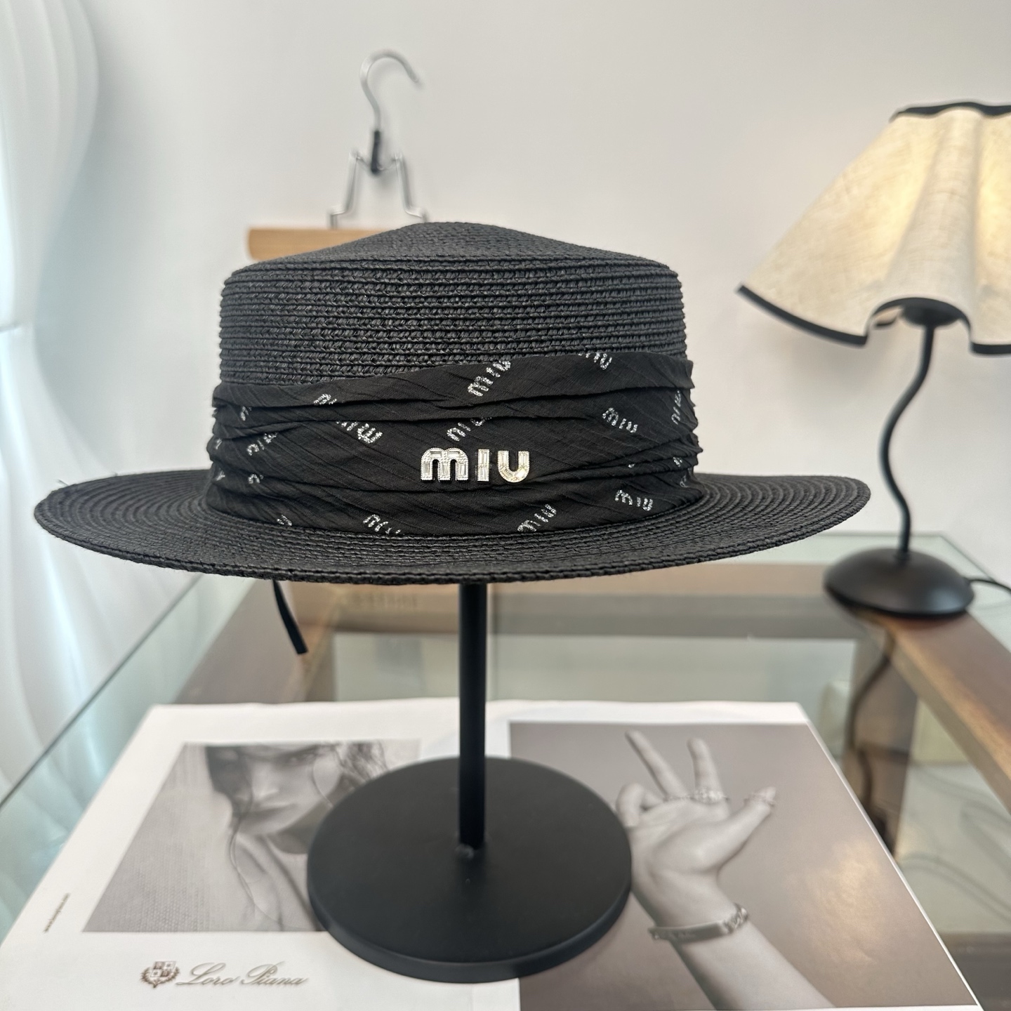 miumiu缪缪 2026新款平顶草帽 夏天海边首选～新款材质编织而成～质感满分💯