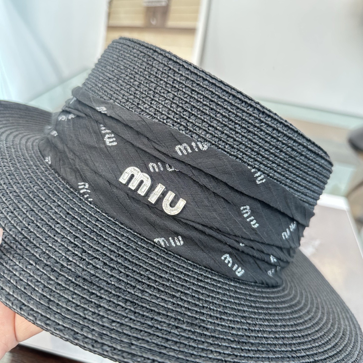 miumiu缪缪 2026新款平顶草帽 夏天海边首选～新款材质编织而成～质感满分💯