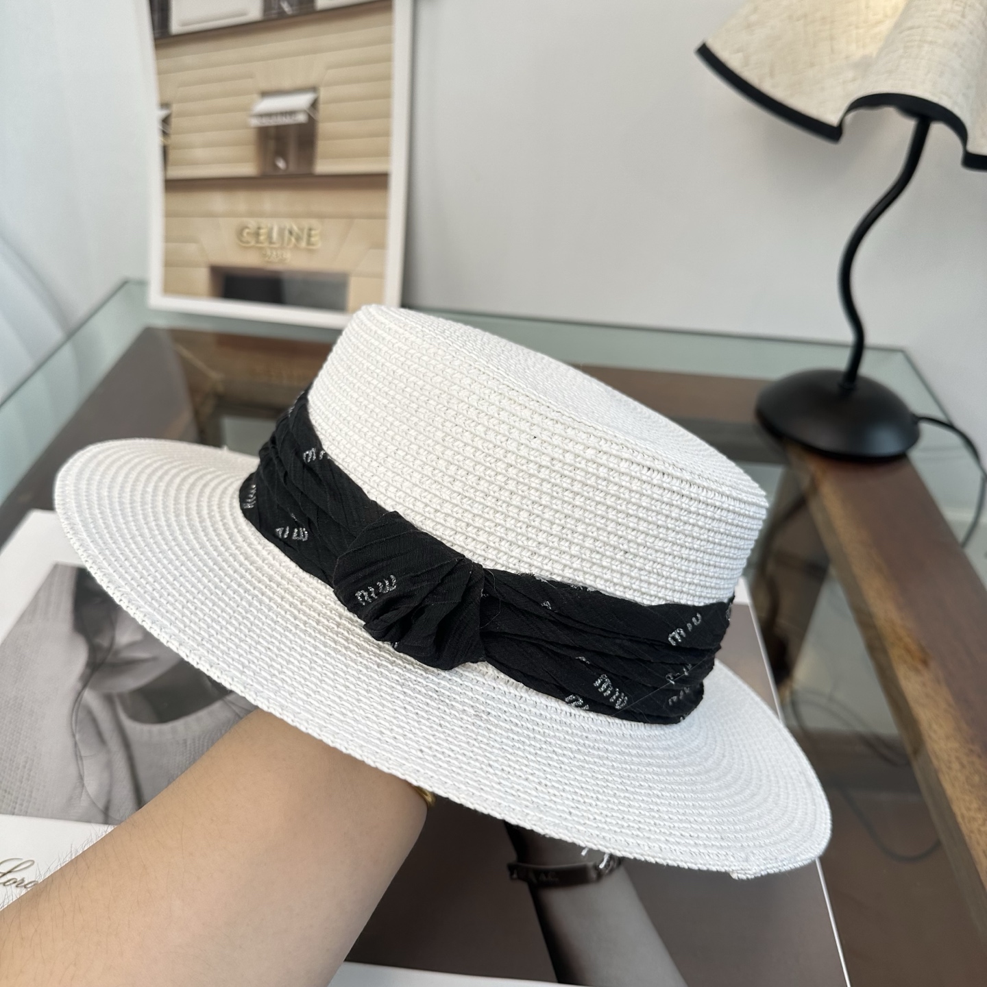 miumiu缪缪 2026新款平顶草帽 夏天海边首选～新款材质编织而成～质感满分💯