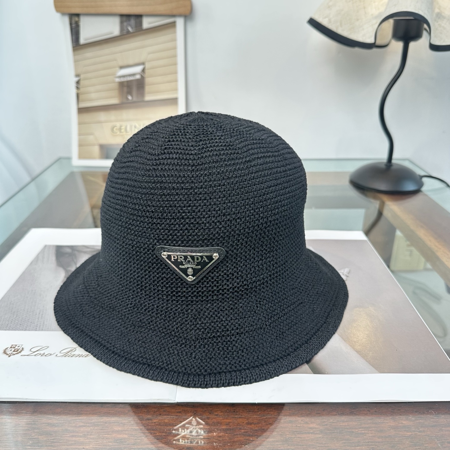 Prada 新款拉菲草帽，纯手工钩织，产量极少，重工打造， ，头围57cm
