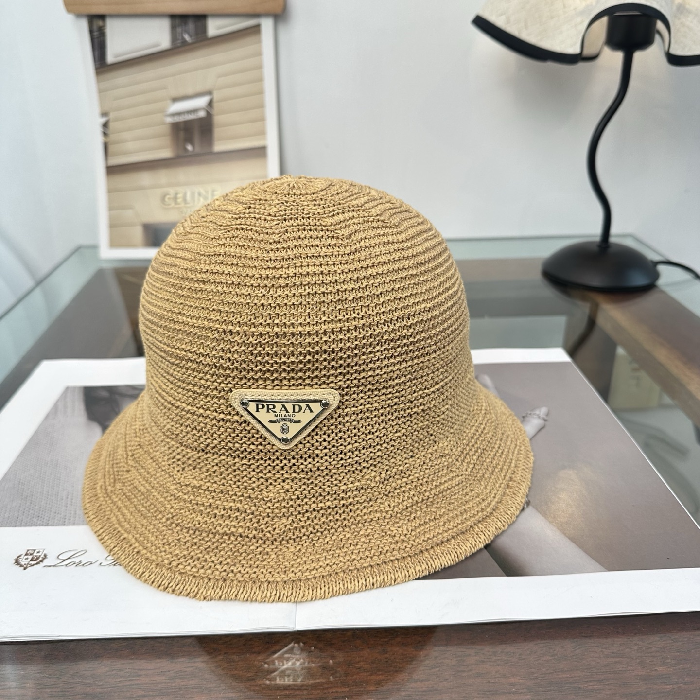 Prada 新款拉菲草帽，纯手工钩织，产量极少，重工打造， ，头围57cm