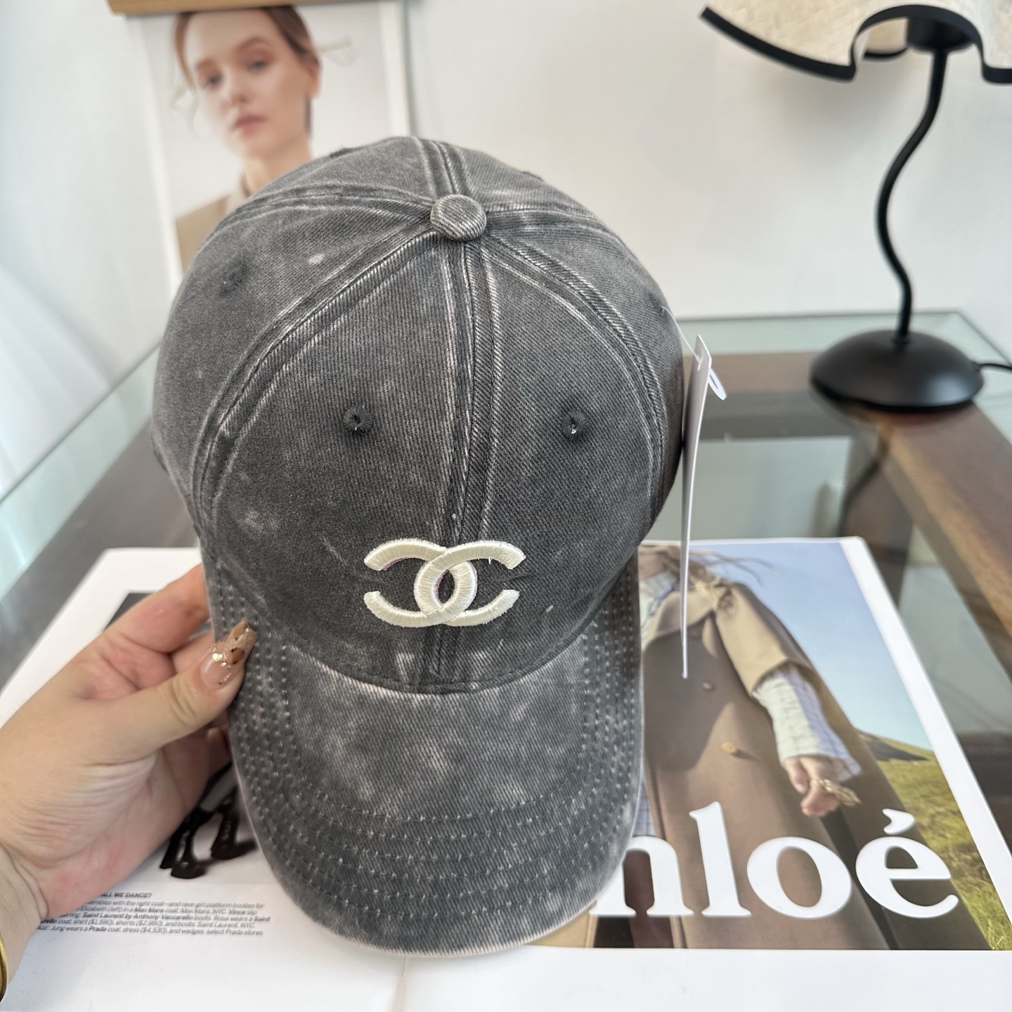 CHANEL香奈儿 新款棒球帽帽子的版型很好，不管怎么搭配都好看，春夏look配饰😎
