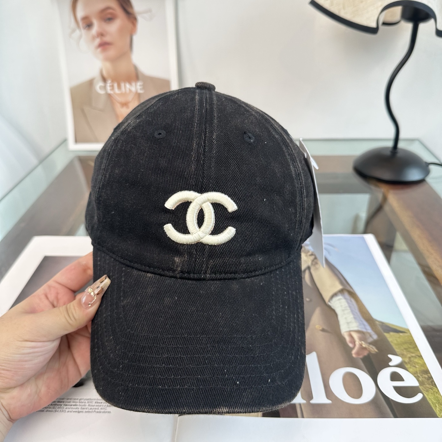 CHANEL香奈儿 新款棒球帽帽子的版型很好，不管怎么搭配都好看，春夏look配饰😎