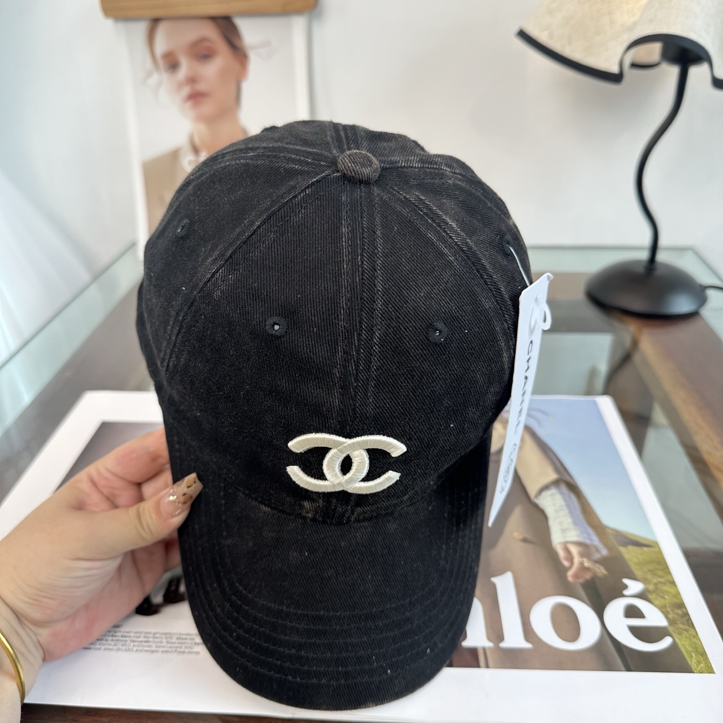 CHANEL香奈儿 新款棒球帽帽子的版型很好，不管怎么搭配都好看，春夏look配饰😎