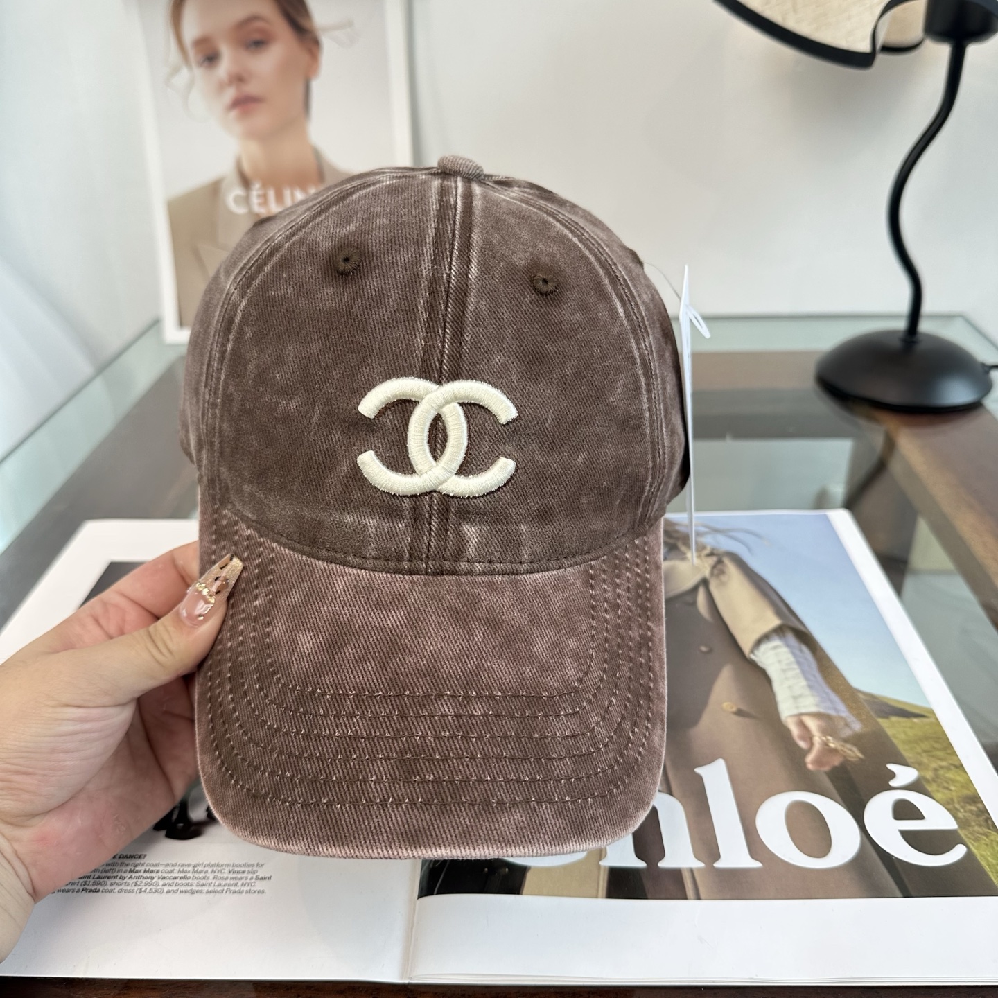 CHANEL香奈儿 新款棒球帽帽子的版型很好，不管怎么搭配都好看，春夏look配饰😎