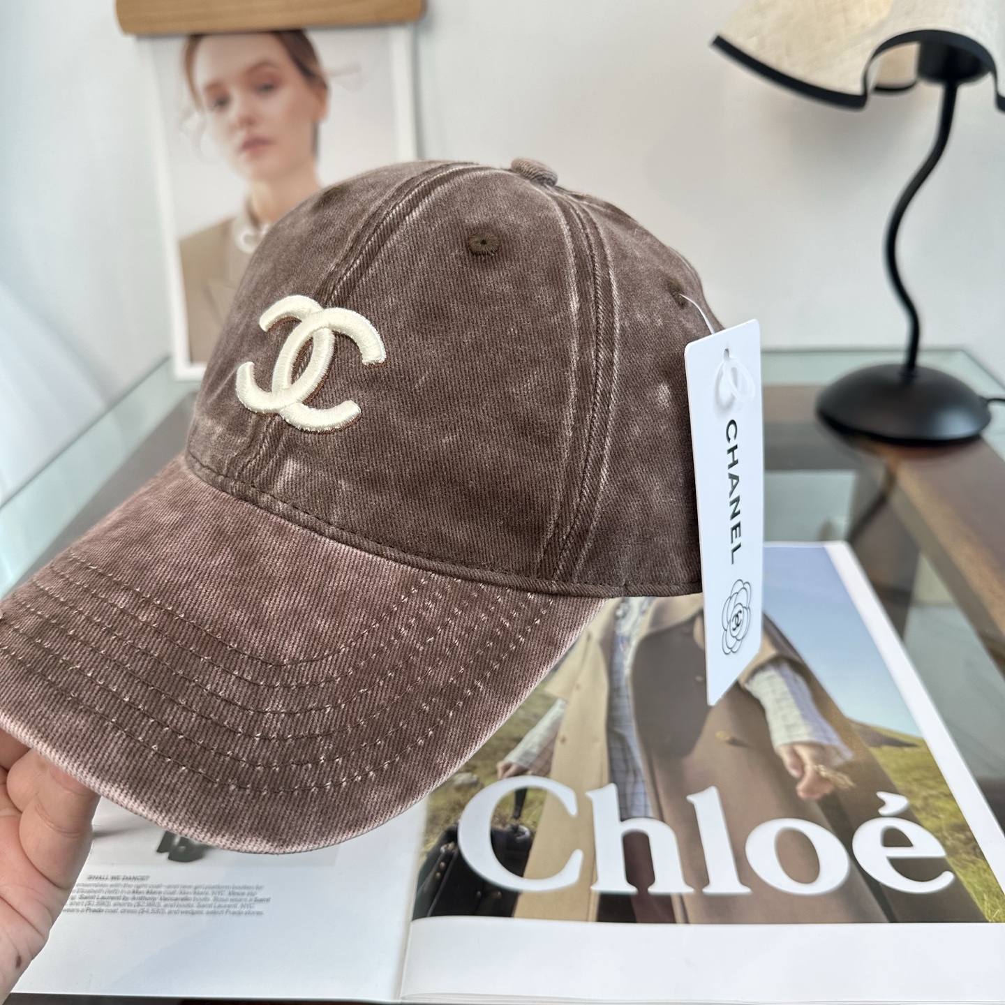 CHANEL香奈儿 新款棒球帽帽子的版型很好，不管怎么搭配都好看，春夏look配饰😎