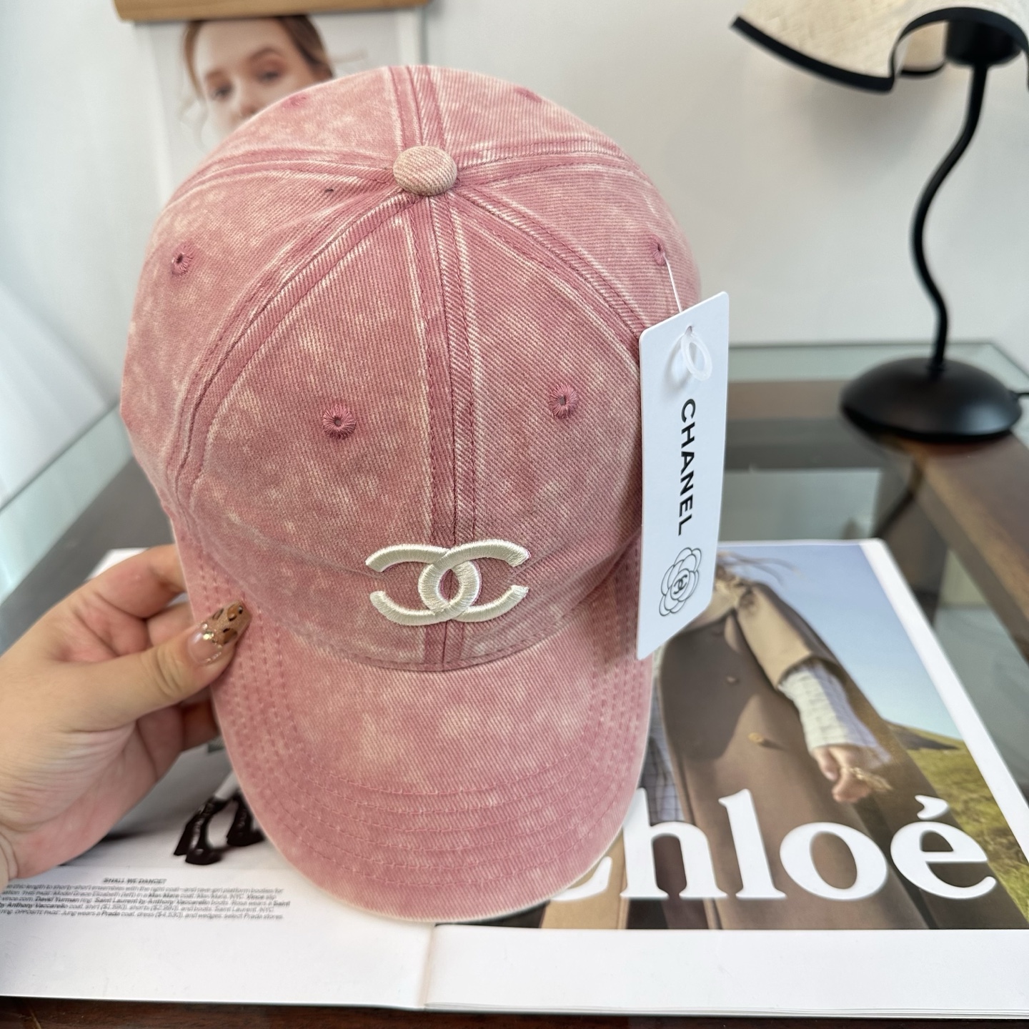 CHANEL香奈儿 新款棒球帽帽子的版型很好，不管怎么搭配都好看，春夏look配饰😎