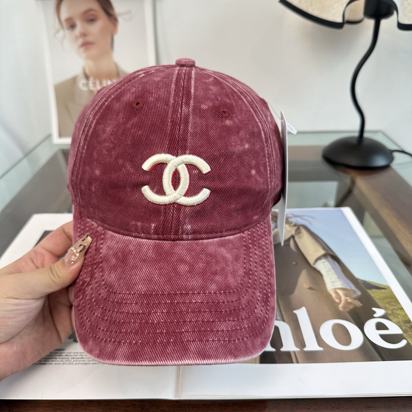CHANEL香奈儿 新款棒球帽帽子的版型很好，不管怎么搭配都好看，春夏look配饰😎