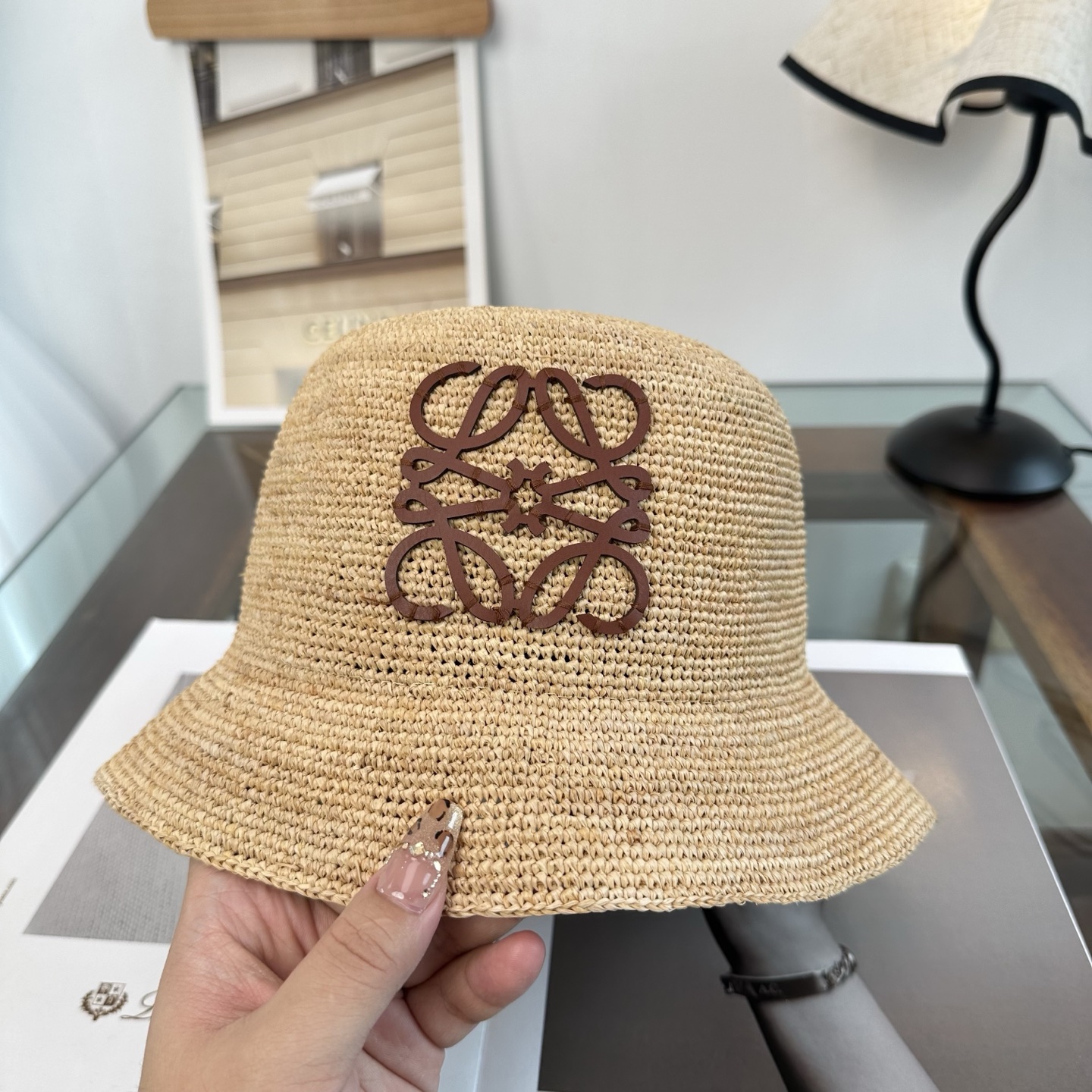LOEWE罗意威 新款精品就是很好看👀，夏季的大爆款！帽型超正！入入入
