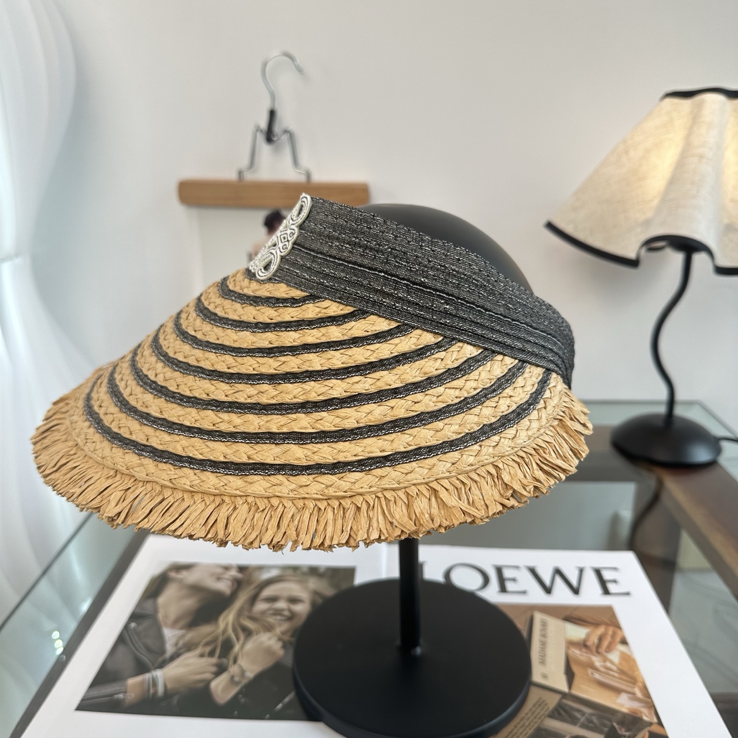 LOEWE 罗意威 2026春夏新款空顶帽，超甜超乖的小空顶🔝，细节和质感都拿捏得很完美！缤纷整个夏天