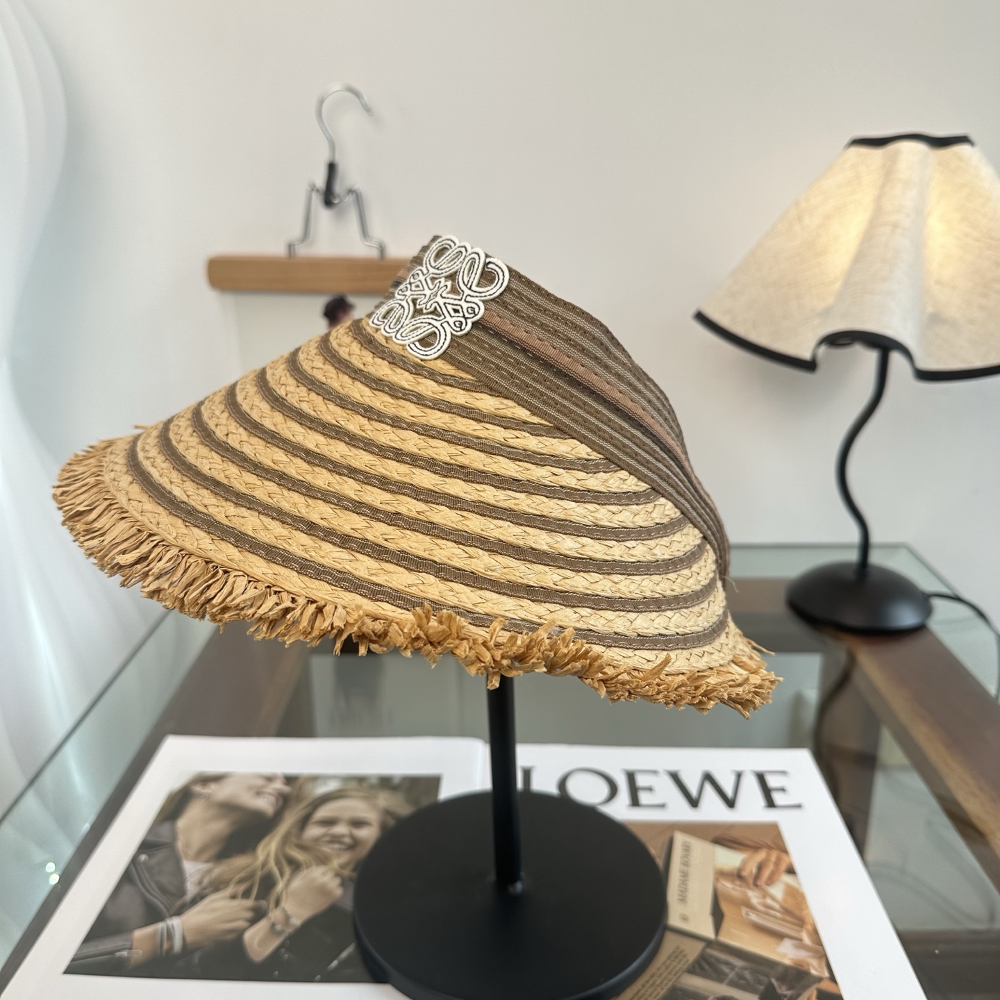LOEWE 罗意威 2026春夏新款空顶帽，超甜超乖的小空顶🔝，细节和质感都拿捏得很完美！缤纷整个夏天