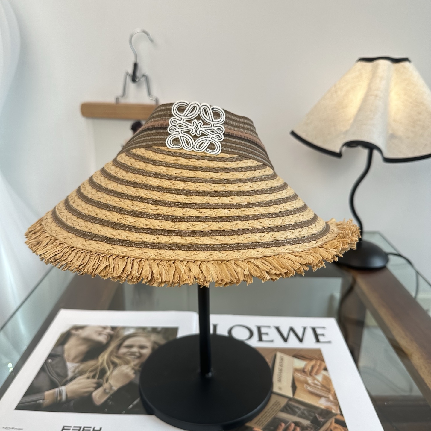 LOEWE 罗意威 2026春夏新款空顶帽，超甜超乖的小空顶🔝，细节和质感都拿捏得很完美！缤纷整个夏天