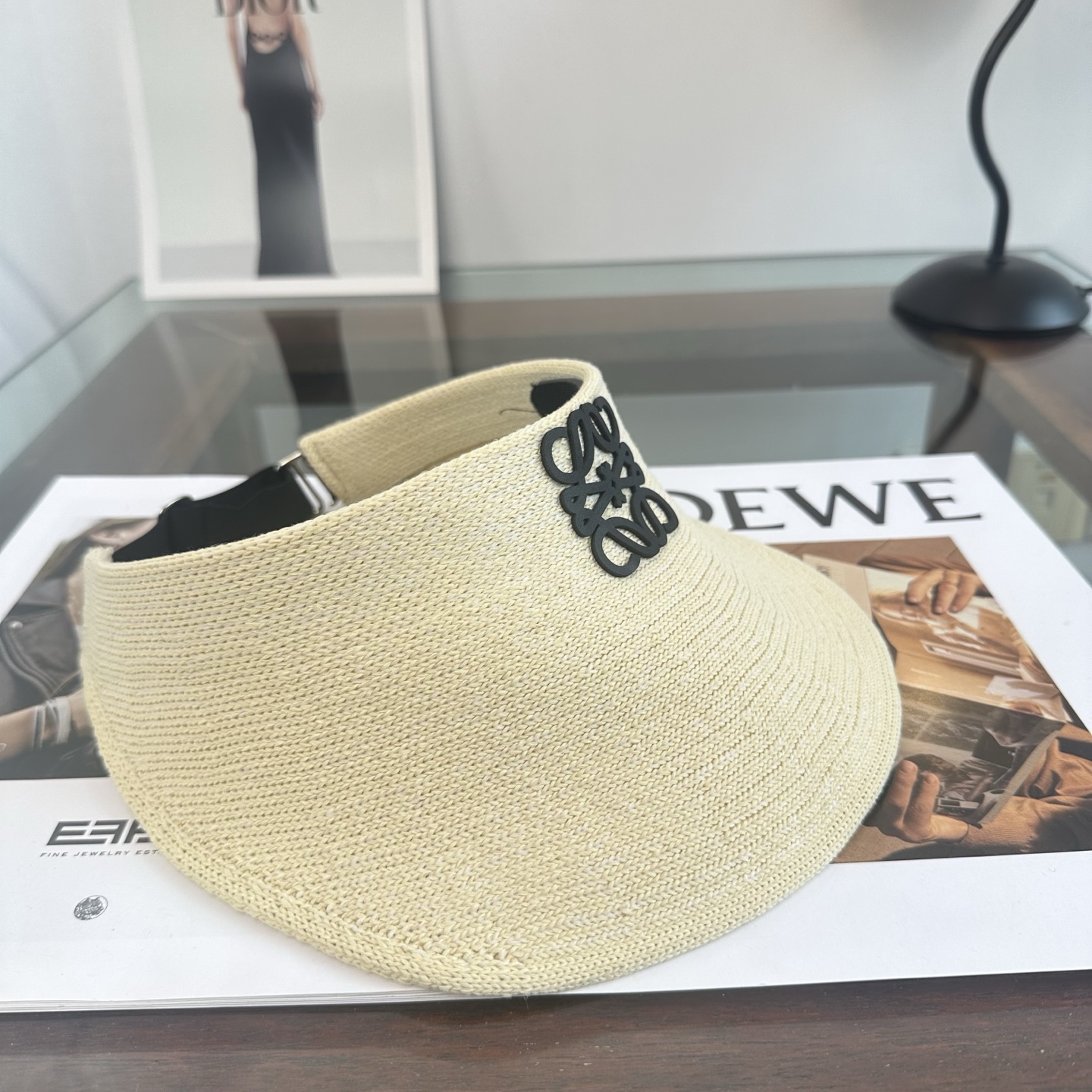 LOEWE 罗意威 2026春夏新款空顶帽，超甜超乖的小空顶🔝，细节和质感都拿捏得很完美！缤纷整个夏天