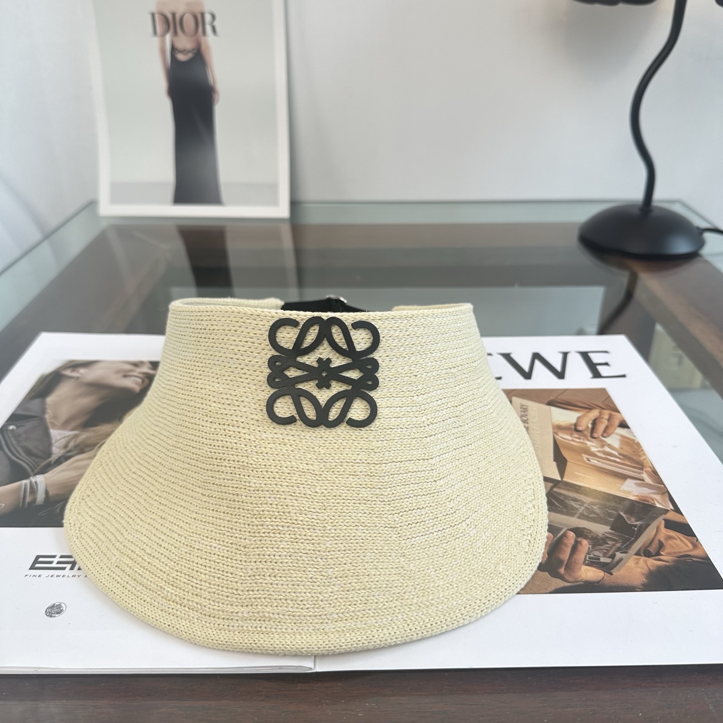 LOEWE 罗意威 2026春夏新款空顶帽，超甜超乖的小空顶🔝，细节和质感都拿捏得很完美！缤纷整个夏天