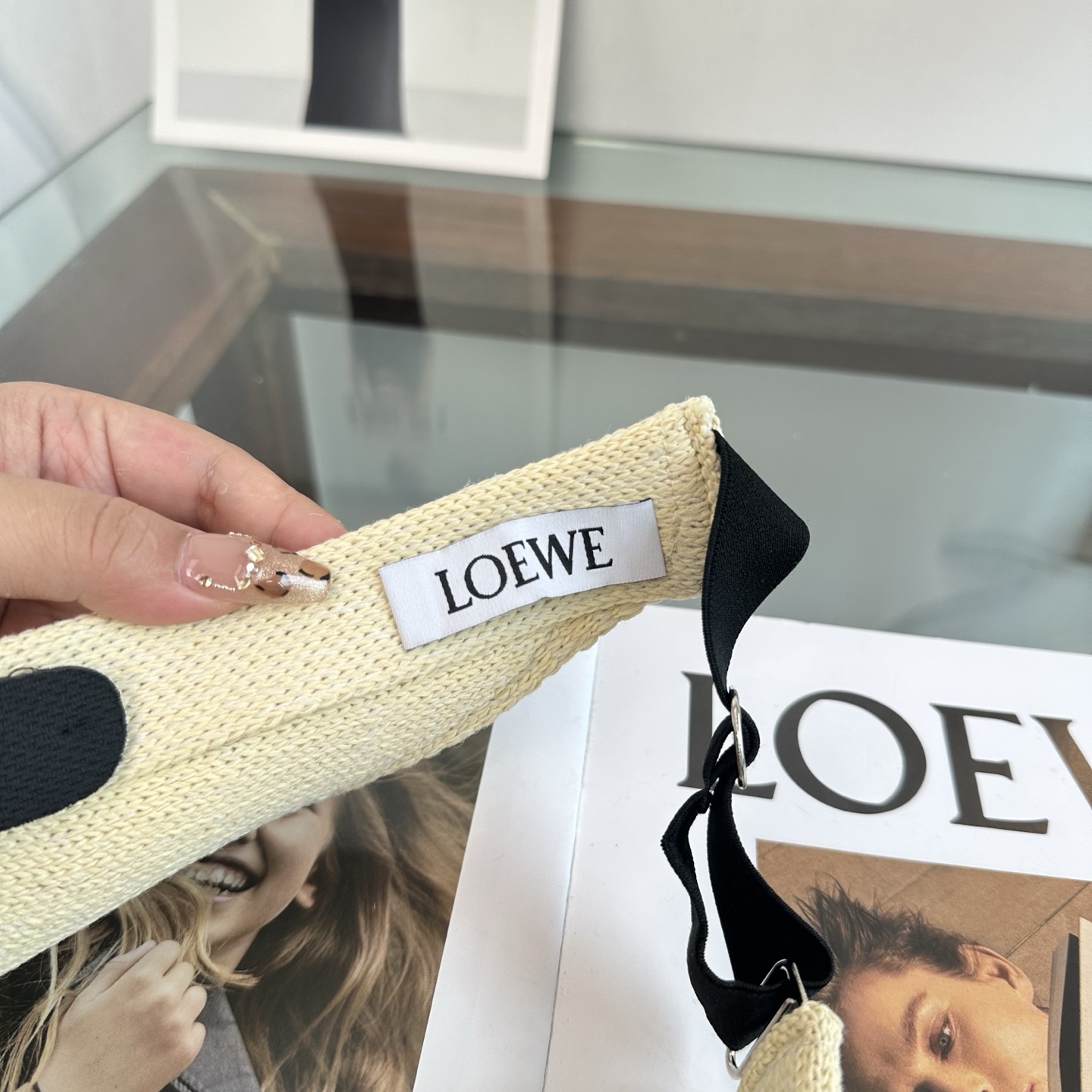 LOEWE 罗意威 2026春夏新款空顶帽，超甜超乖的小空顶🔝，细节和质感都拿捏得很完美！缤纷整个夏天