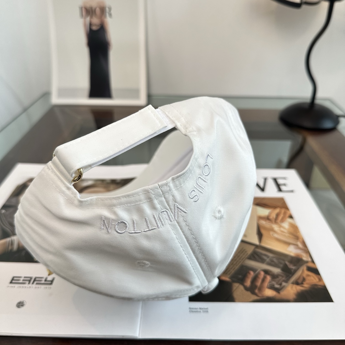 🧢路易威登棒球帽 LouisVuitton😍新款LV棒球帽，重工打造♥️高端大气，百搭款🤗男女通用！