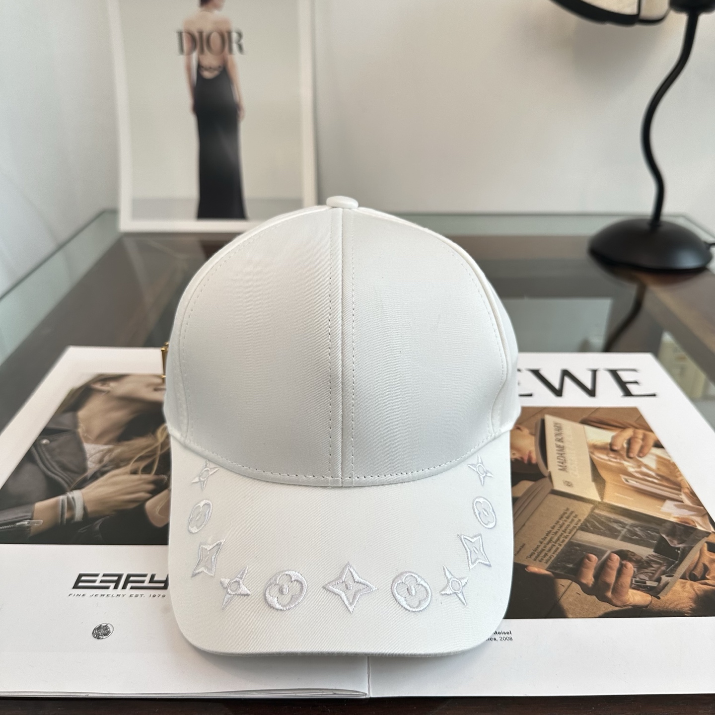 🧢路易威登棒球帽 LouisVuitton😍新款LV棒球帽，重工打造♥️高端大气，百搭款🤗男女通用！