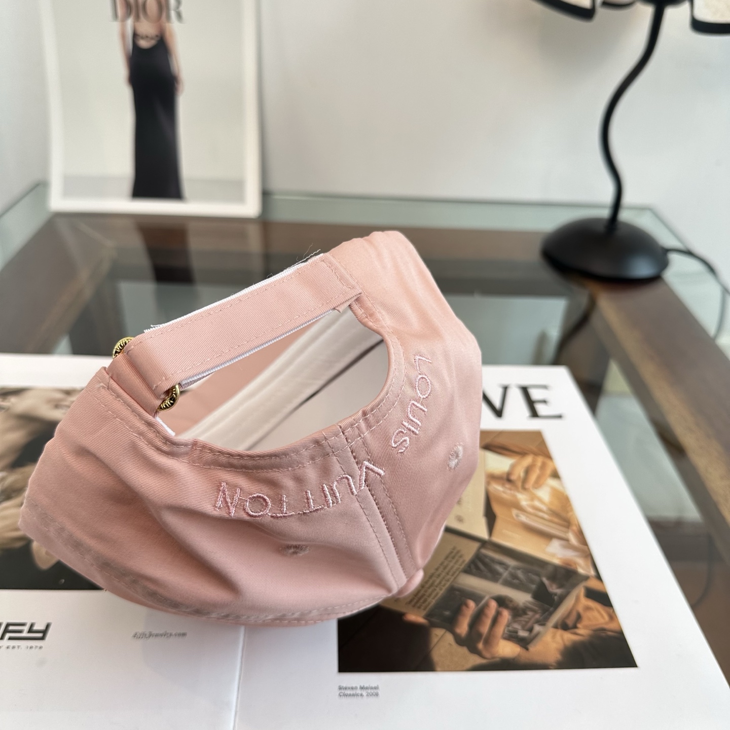 🧢路易威登棒球帽 LouisVuitton😍新款LV棒球帽，重工打造♥️高端大气，百搭款🤗男女通用！