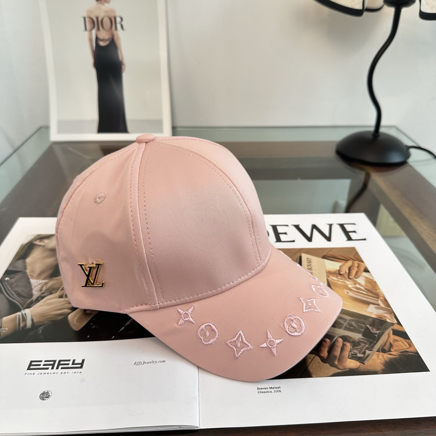 🧢路易威登棒球帽 LouisVuitton😍新款LV棒球帽，重工打造♥️高端大气，百搭款🤗男女通用！