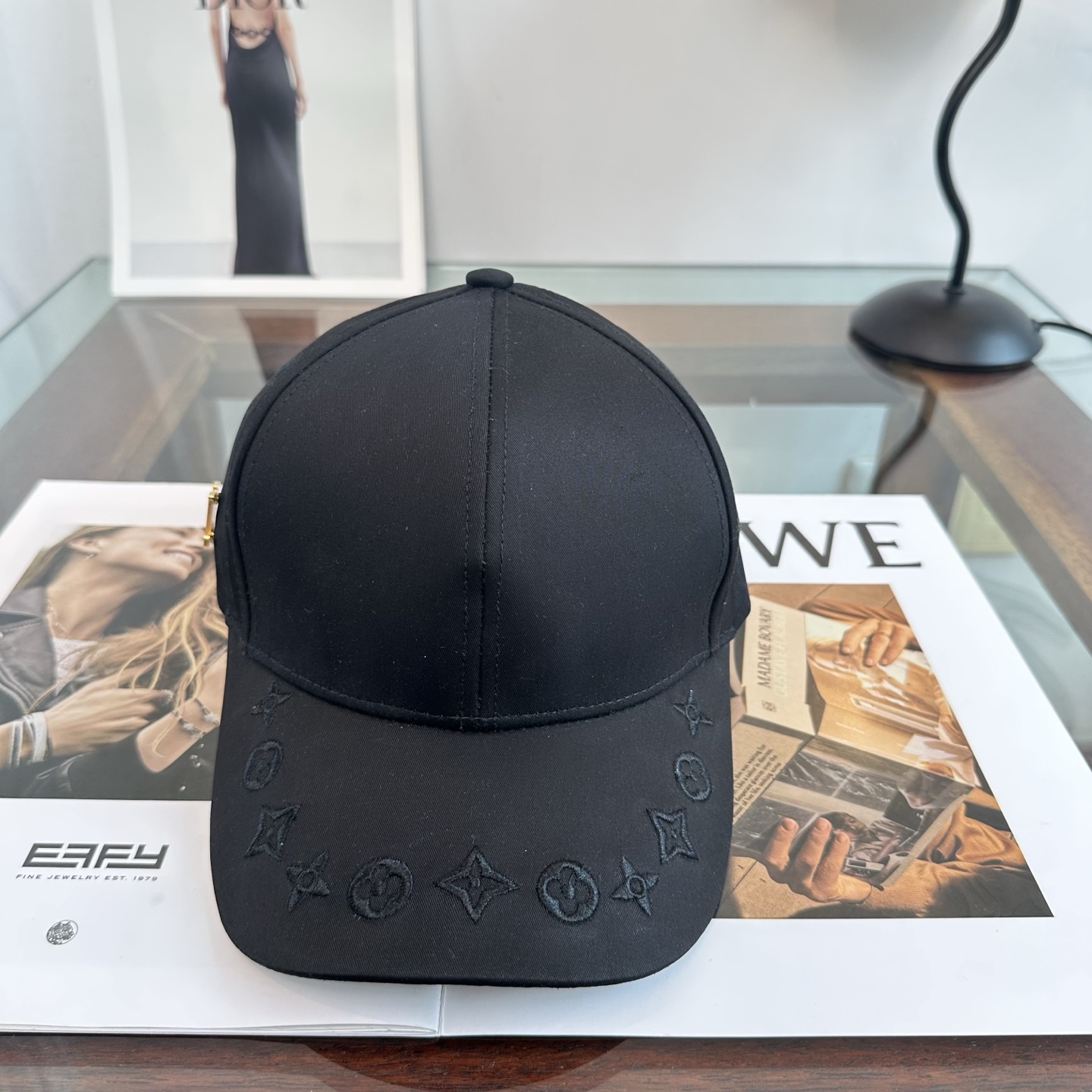 🧢路易威登棒球帽 LouisVuitton😍新款LV棒球帽，重工打造♥️高端大气，百搭款🤗男女通用！
