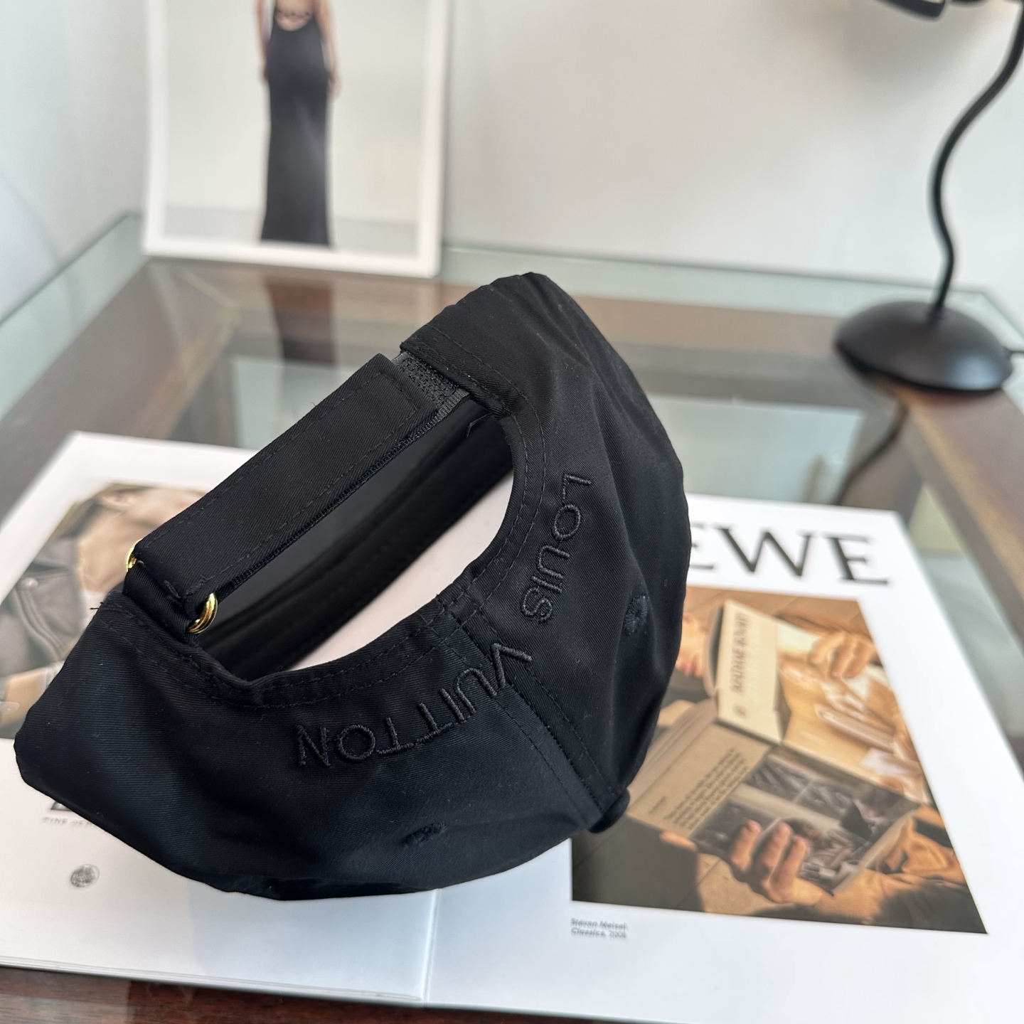 🧢路易威登棒球帽 LouisVuitton😍新款LV棒球帽，重工打造♥️高端大气，百搭款🤗男女通用！