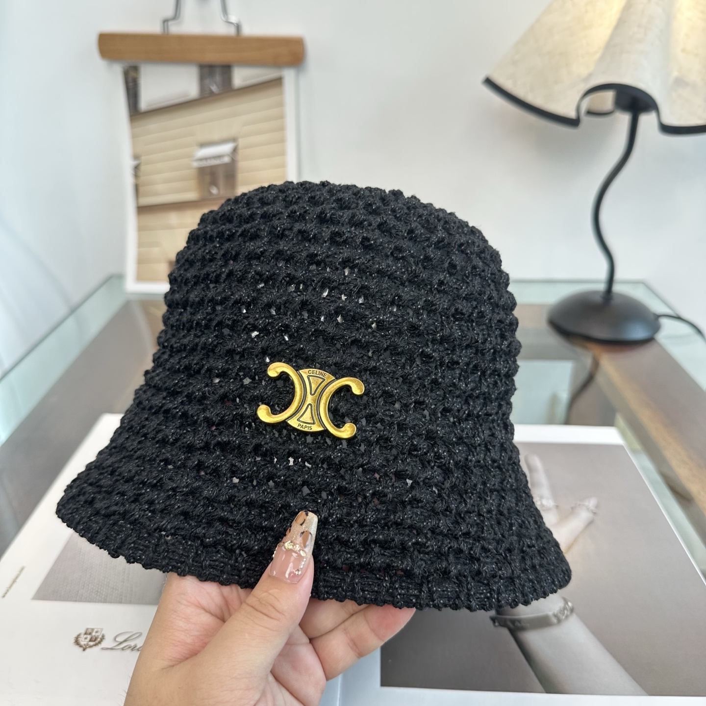 赛琳CELINE新款拉菲草帽，纯手工钩织，产量极少，重工打造，专柜同款，头围57cm